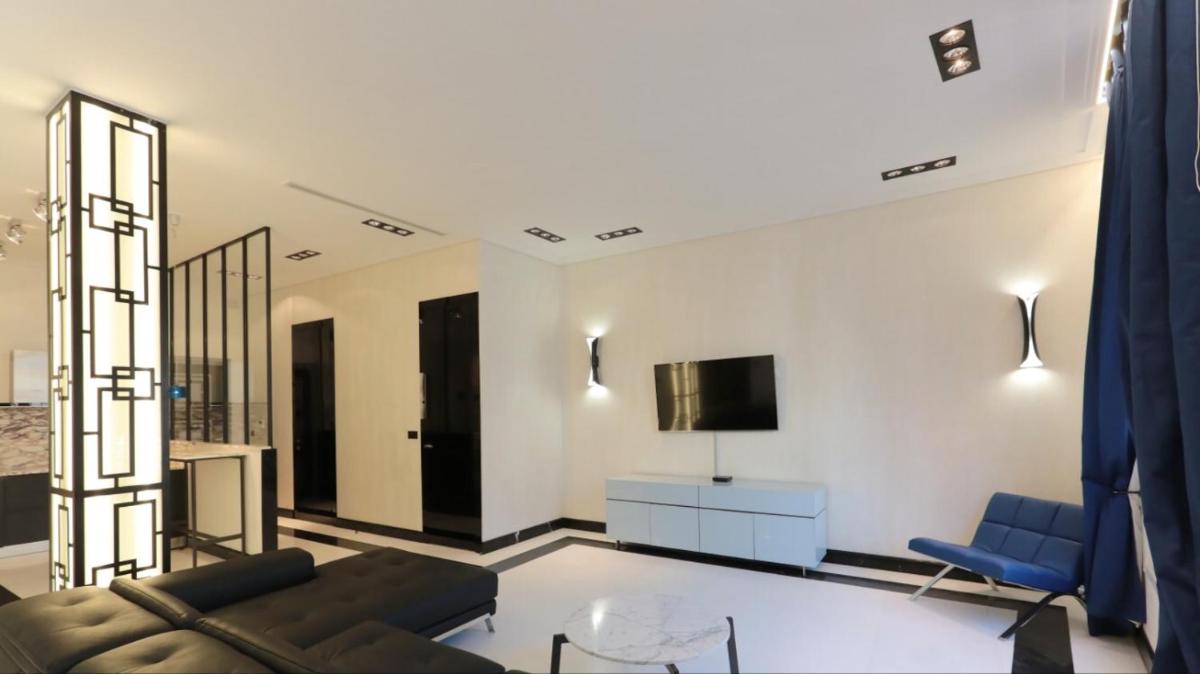 110 m2 golden square, renovated, 20metres croisette, parking private photo 5