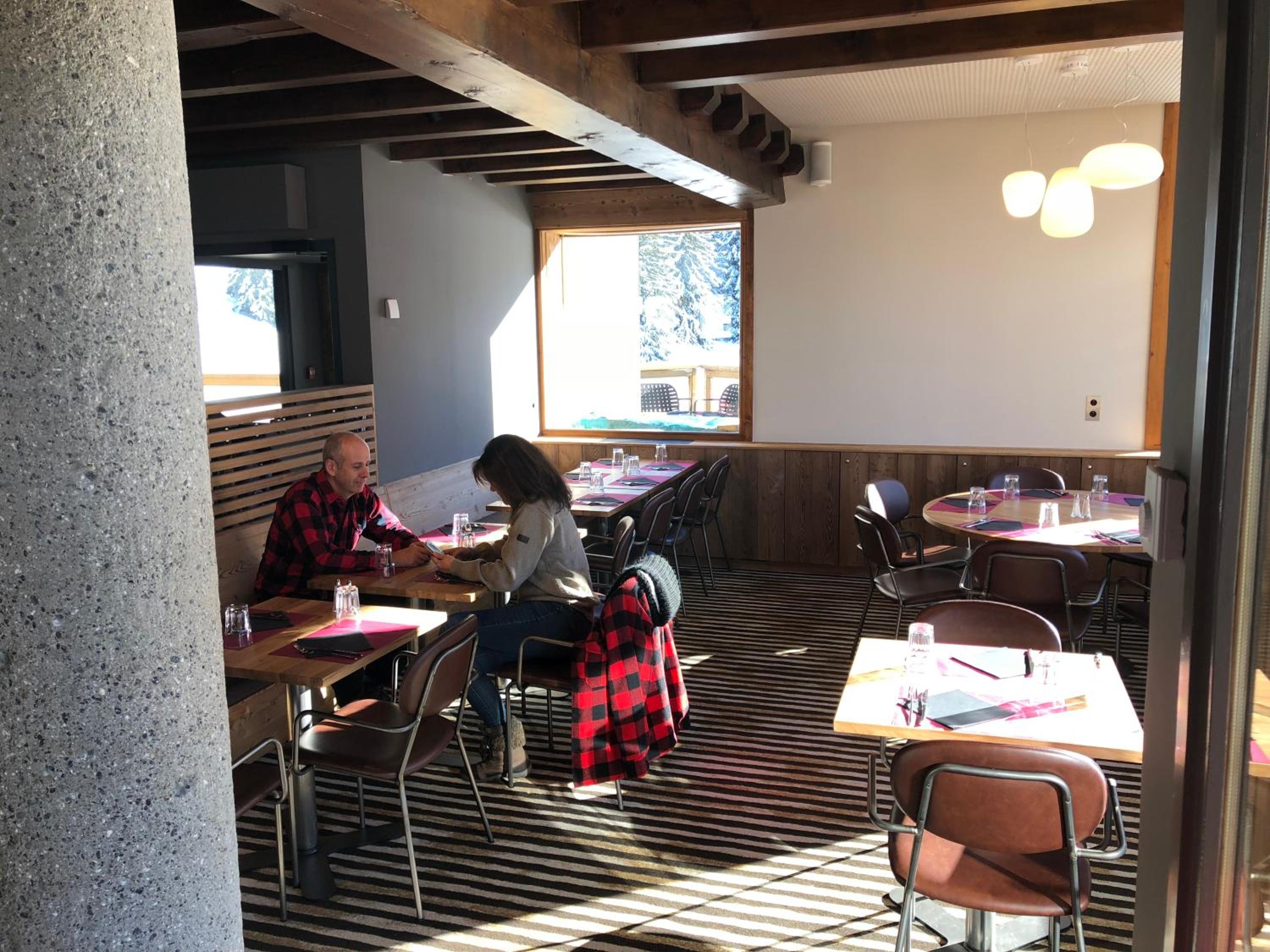 restaurant