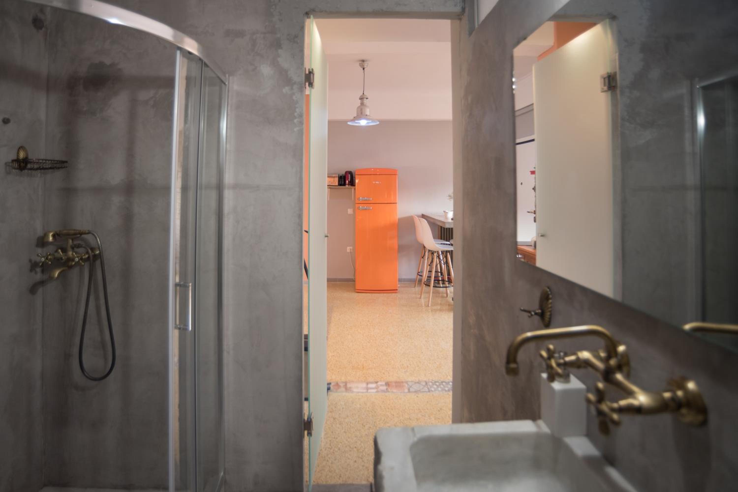 Na'maste Apartments