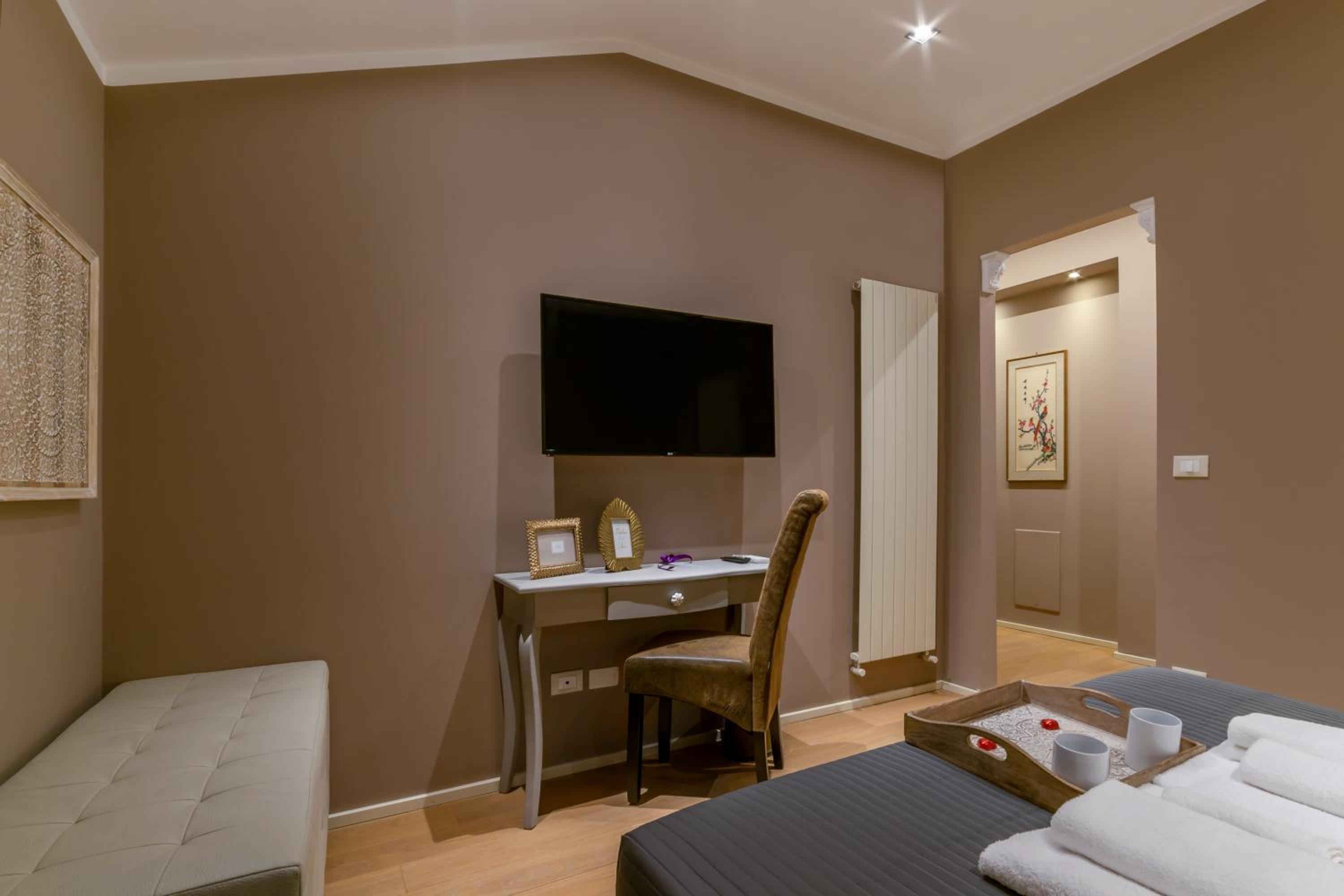 051 Boutique en Bologna — hotel room