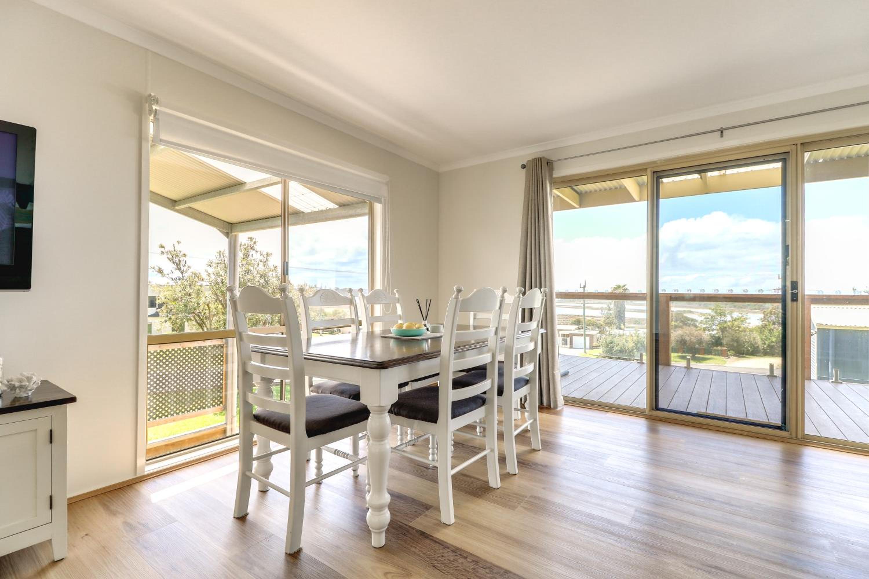 Outlook Views - Lake Tyers Beach Escape