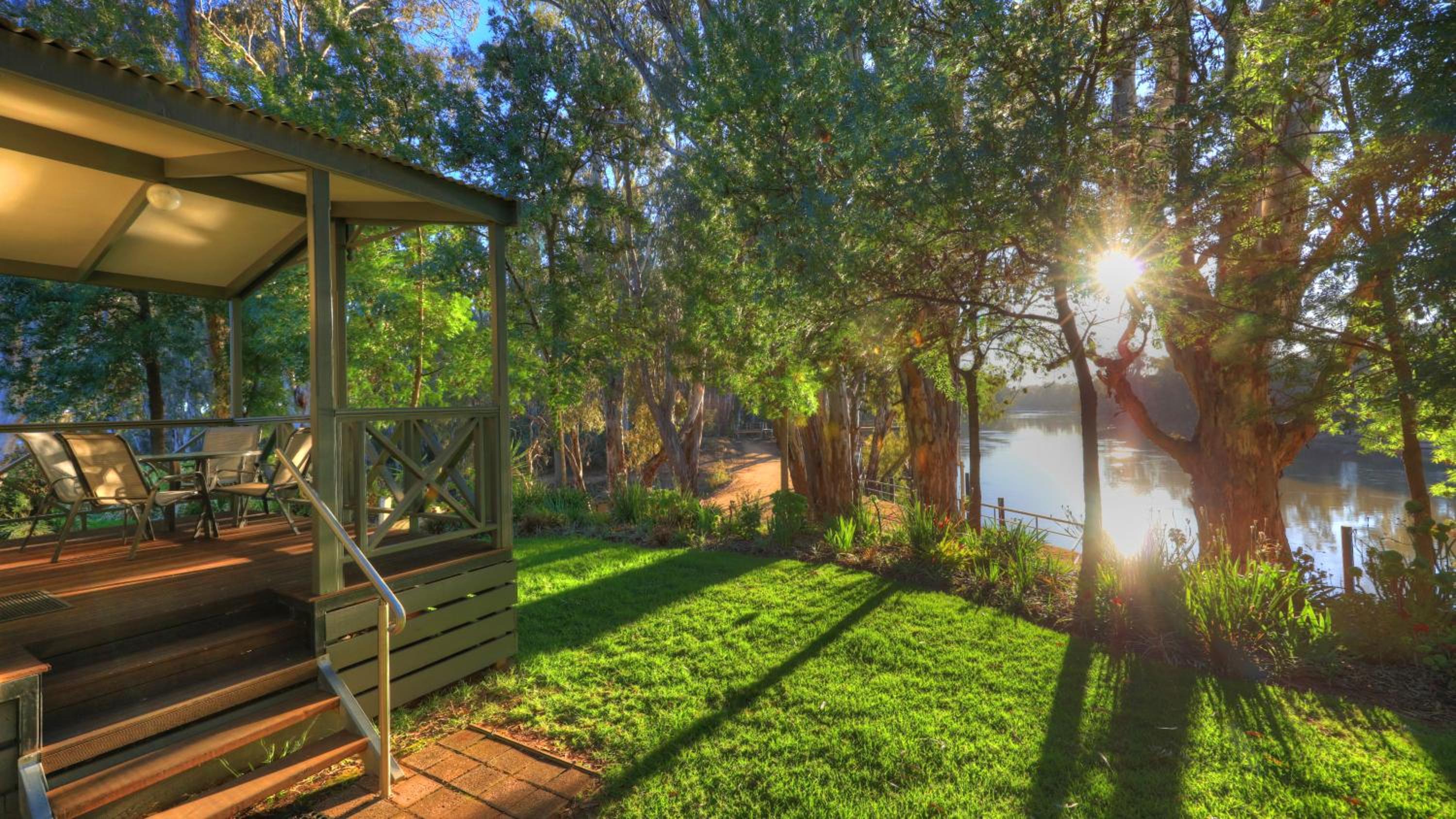 Moama Riverside Holiday Park