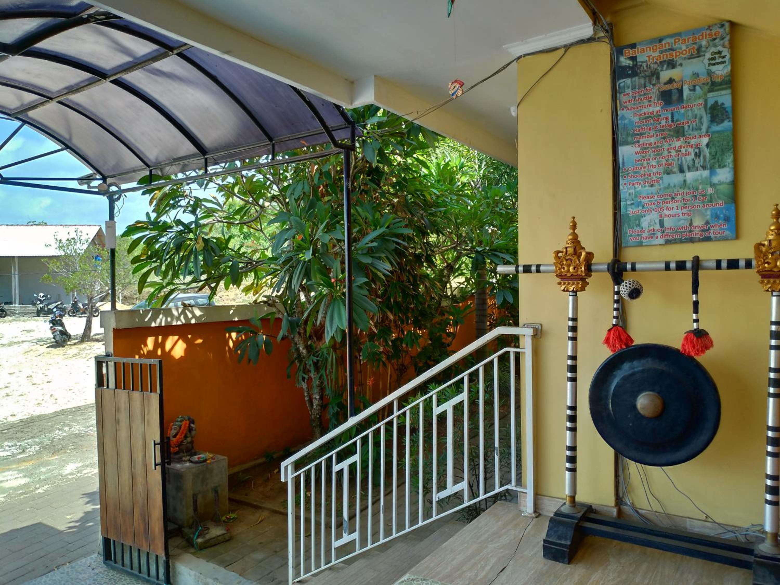 Balangan Paradise Hostel and Restaurant