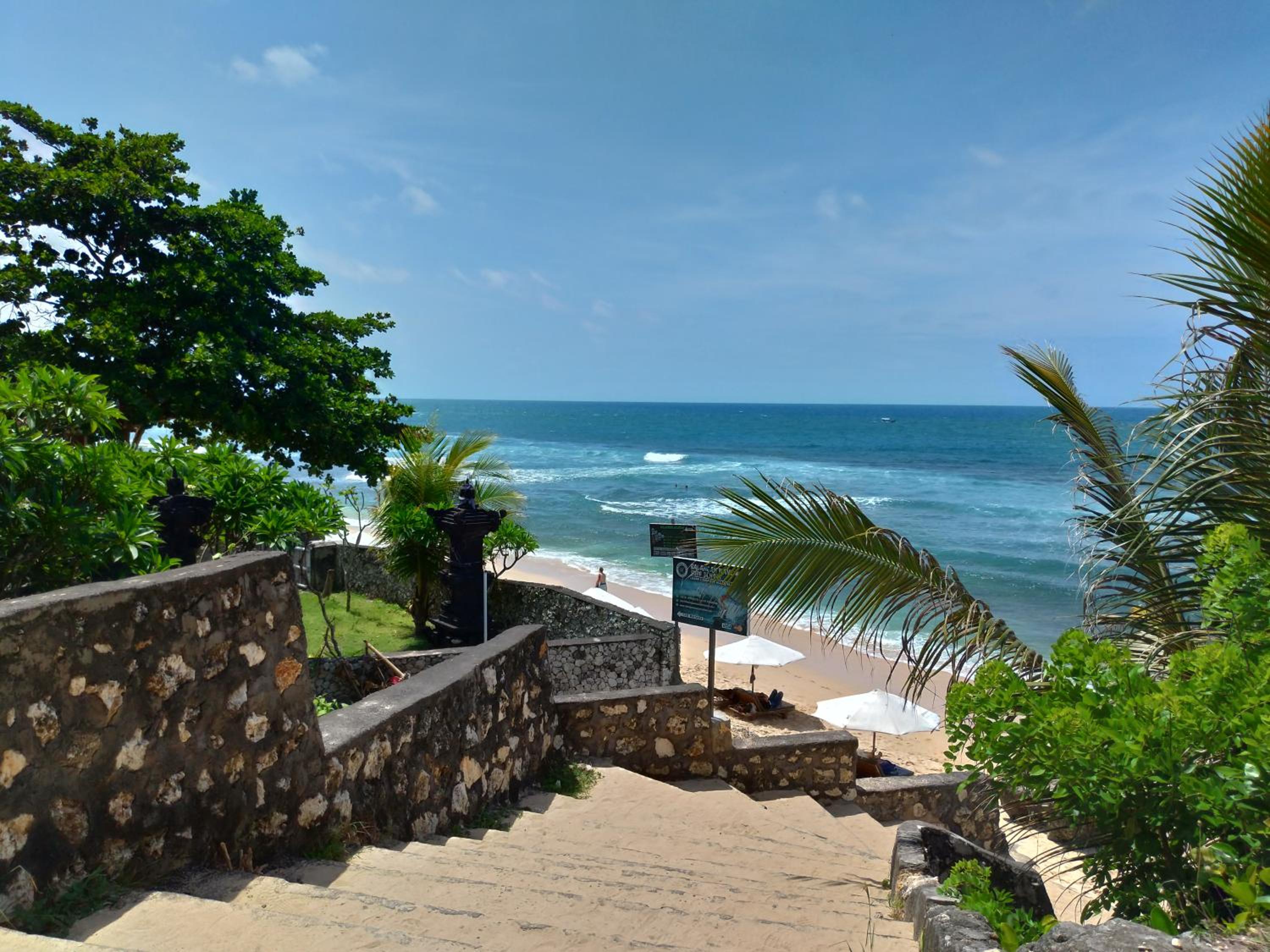 Balangan Paradise Hostel and Restaurant