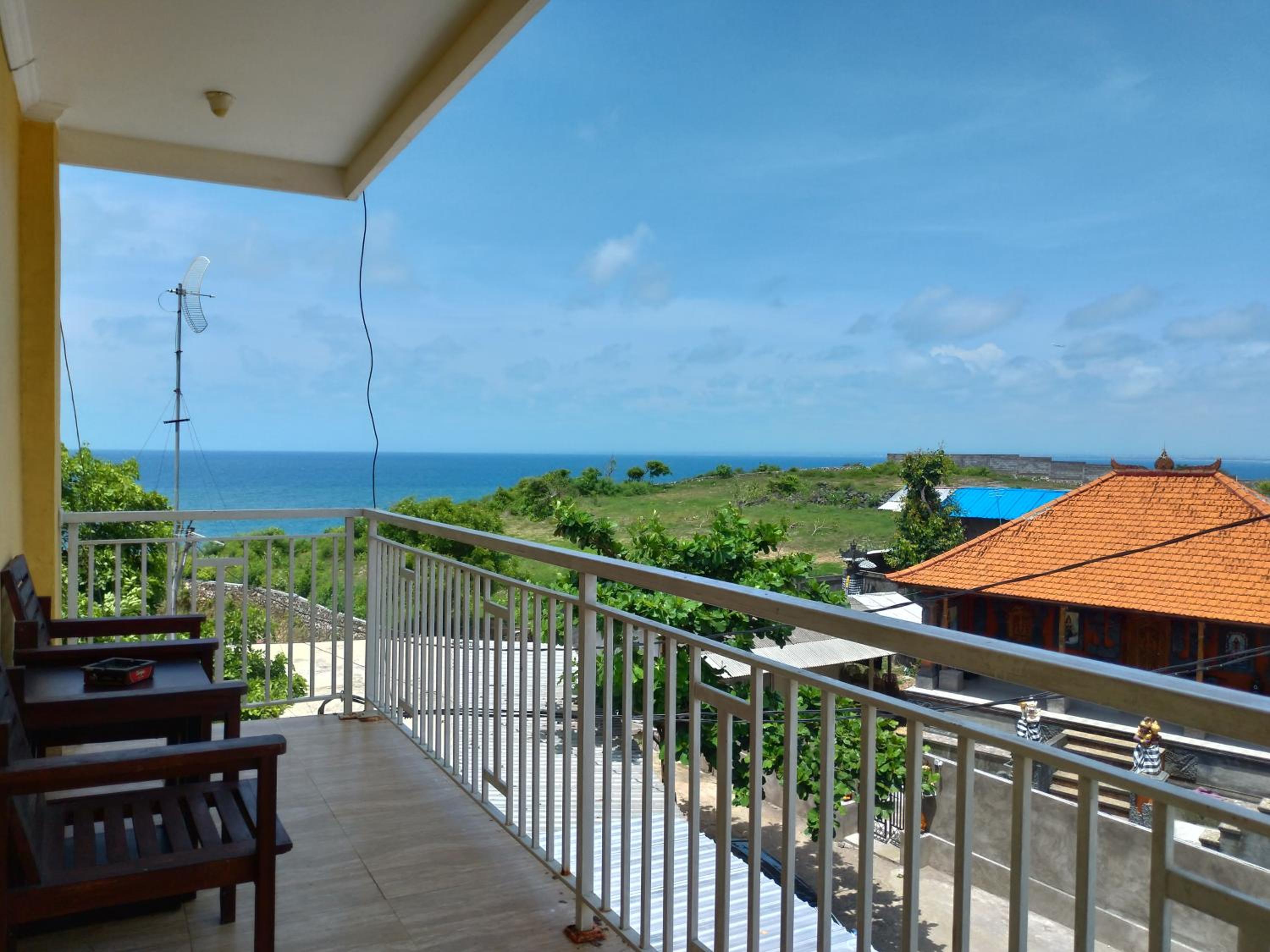 Balangan Paradise Hostel and Restaurant