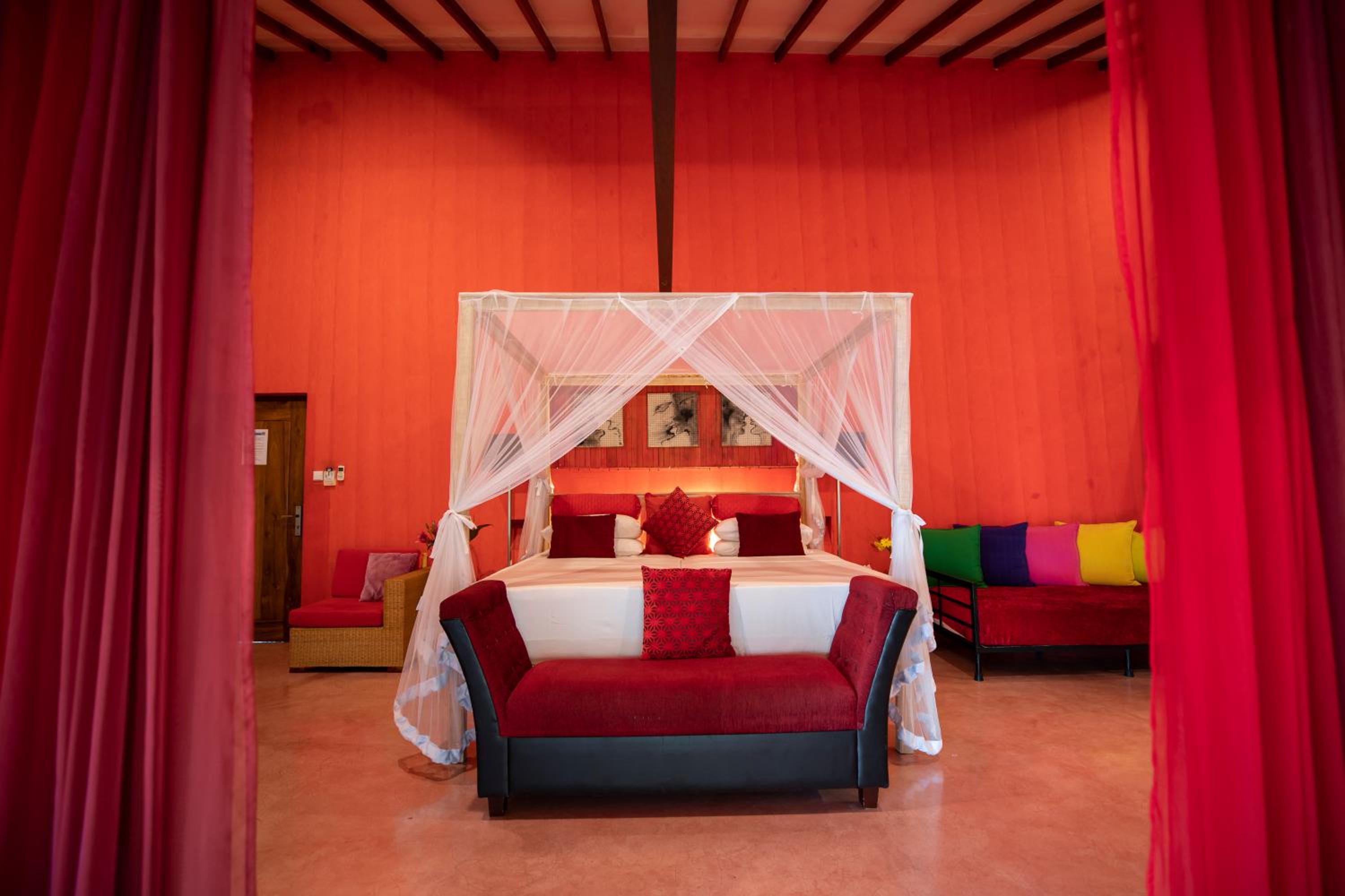 Dickman Resort "The Boutique Hotel" — photo 71