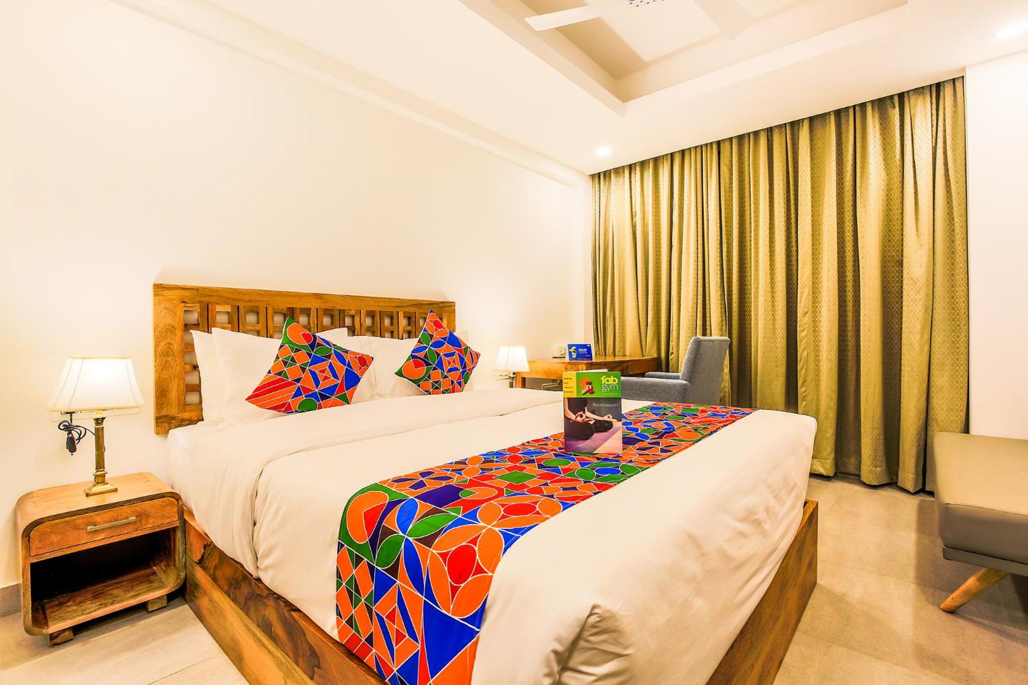 FabHotel Casa Kiara With Pool Side Bar - Nr Calangute Beach view 5