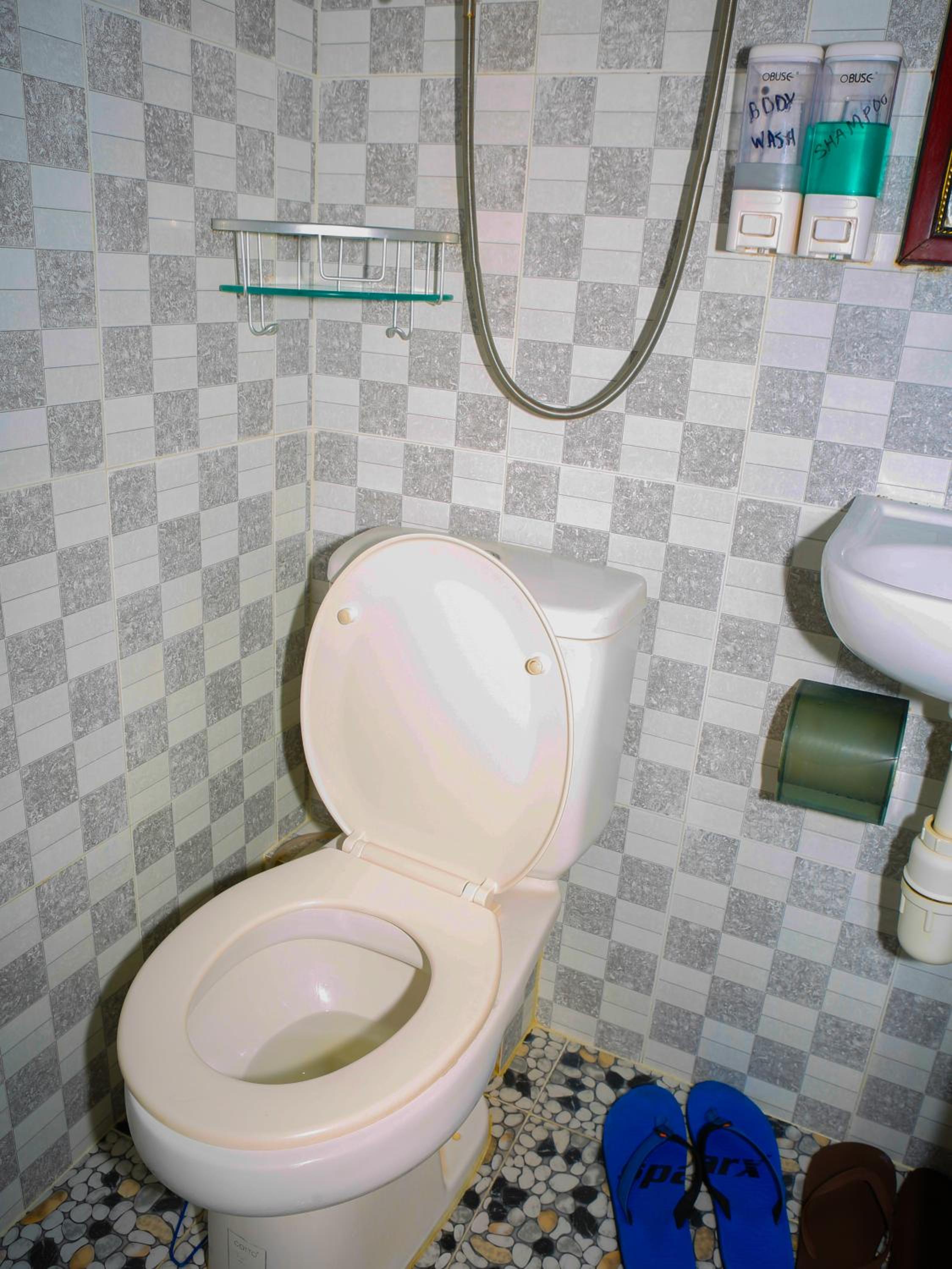 Everest Hostel 14/F