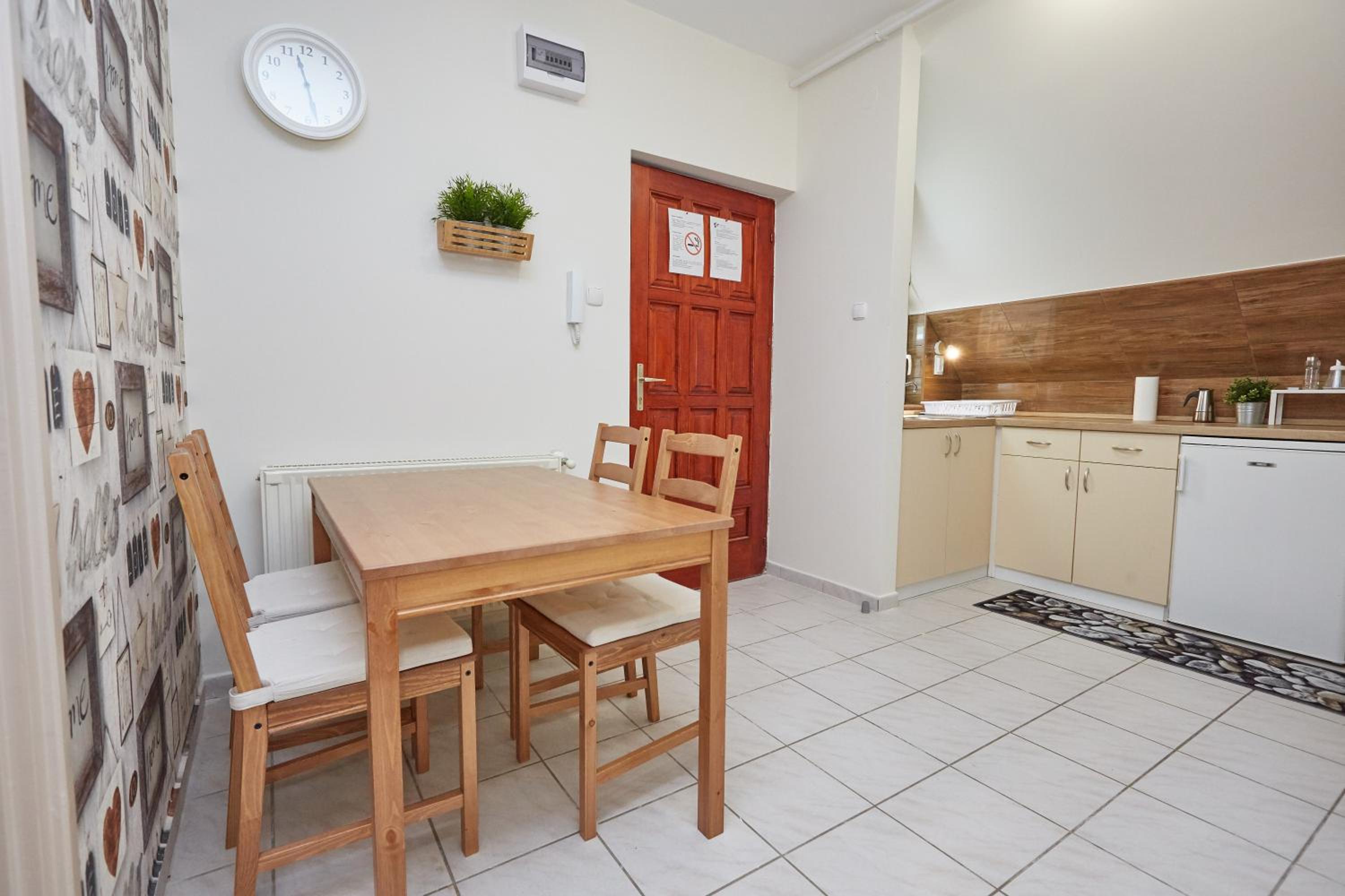 Zoli Apartmanok -Nóri Kölcsey 32