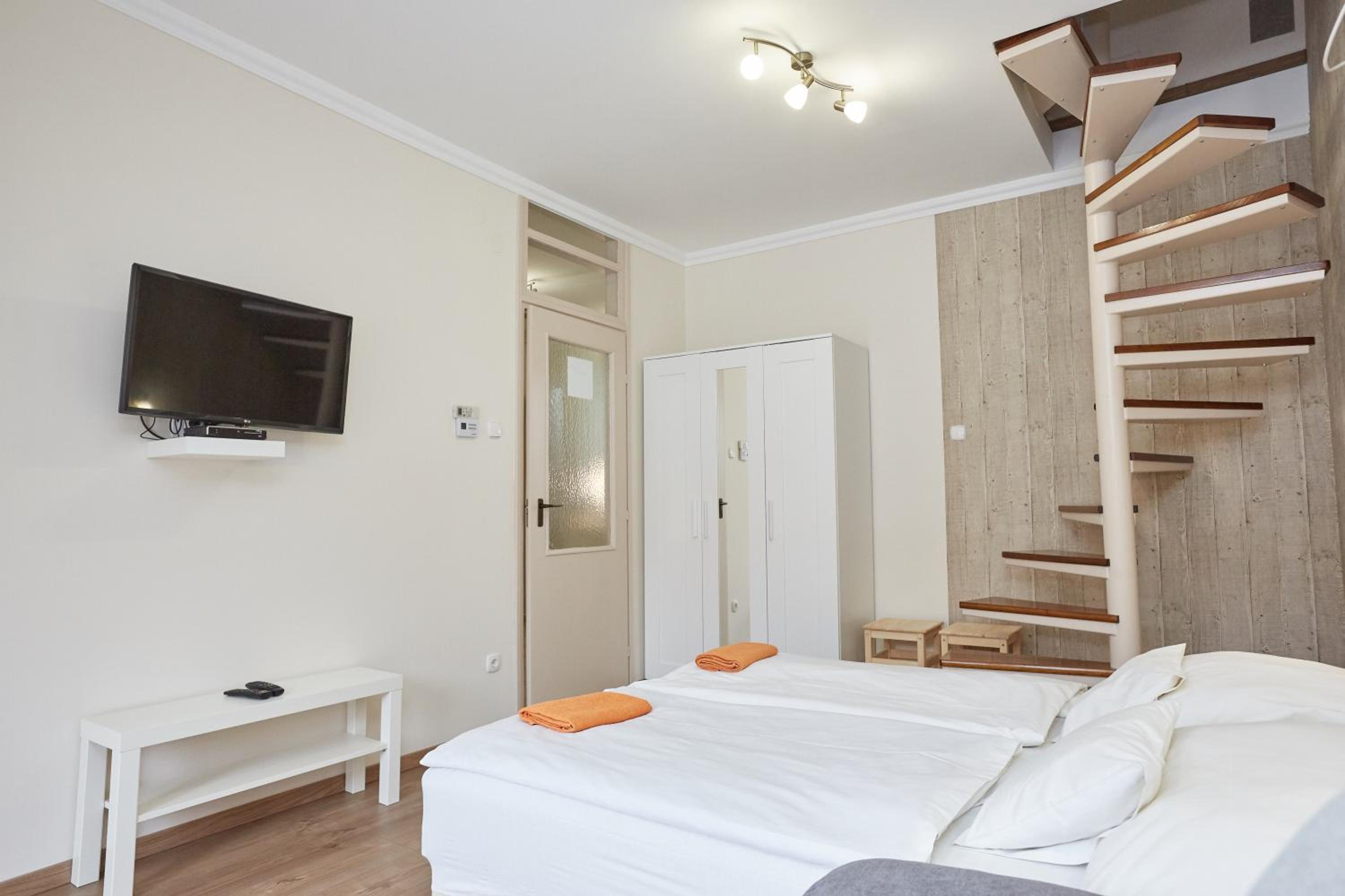 Zoli Apartmanok -Nóri Kölcsey 32