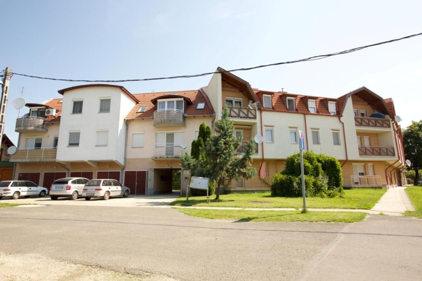 Zoli Apartmanok -Nóri Kölcsey 32