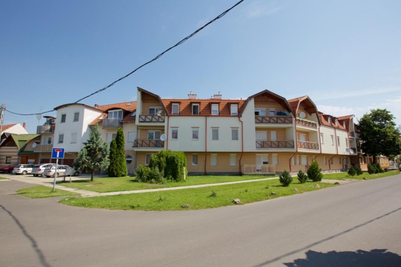 Zoli Apartmanok -Nóri Kölcsey 32