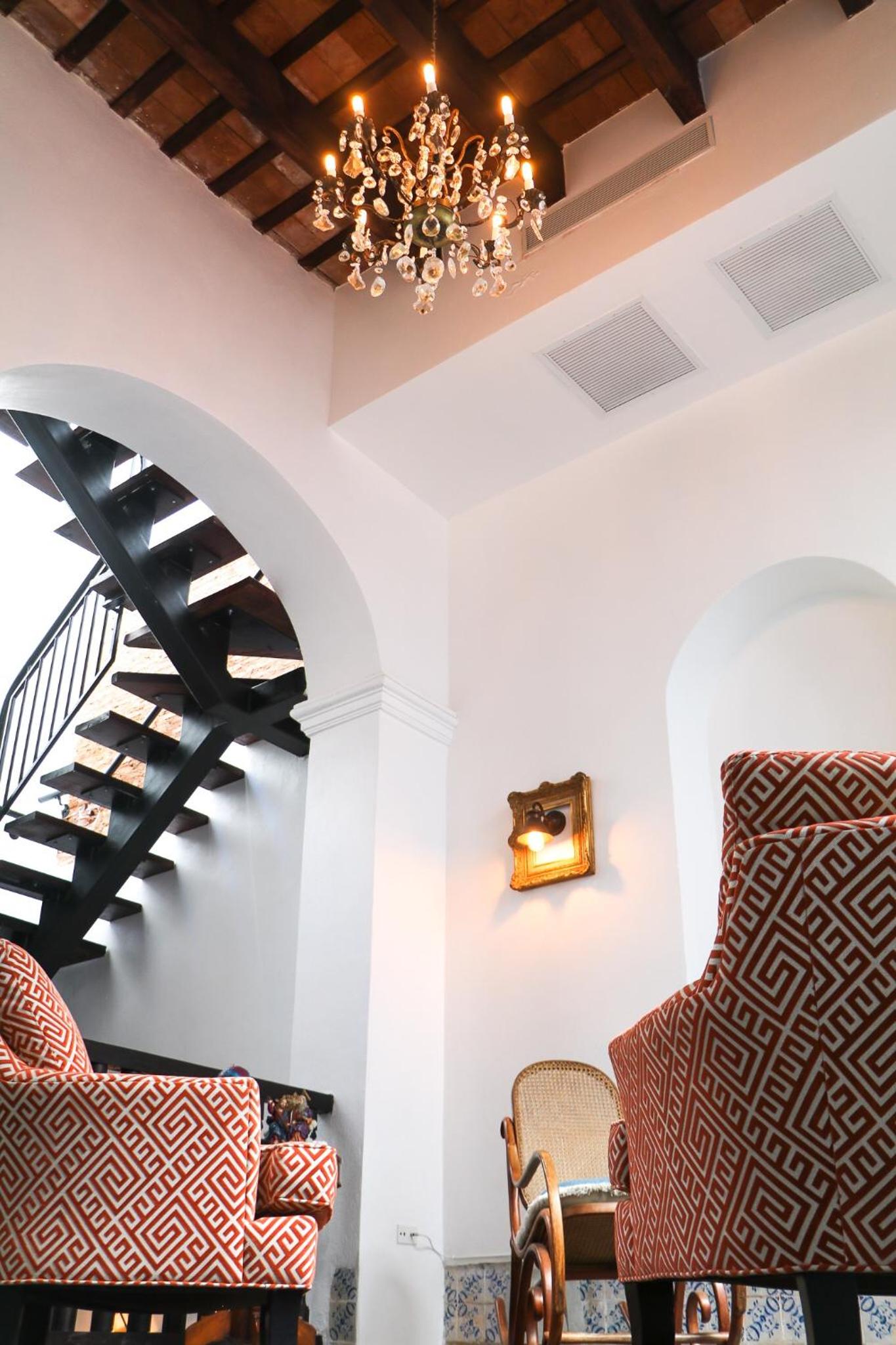 352 Guest House Hotel Boutique - Property Image 24