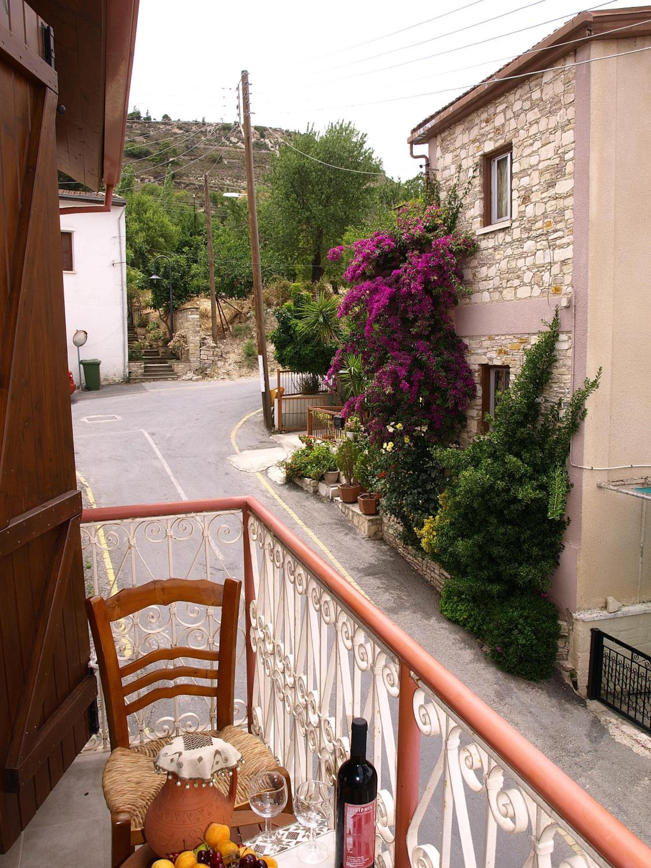 Iosiphis Stonebuilt House