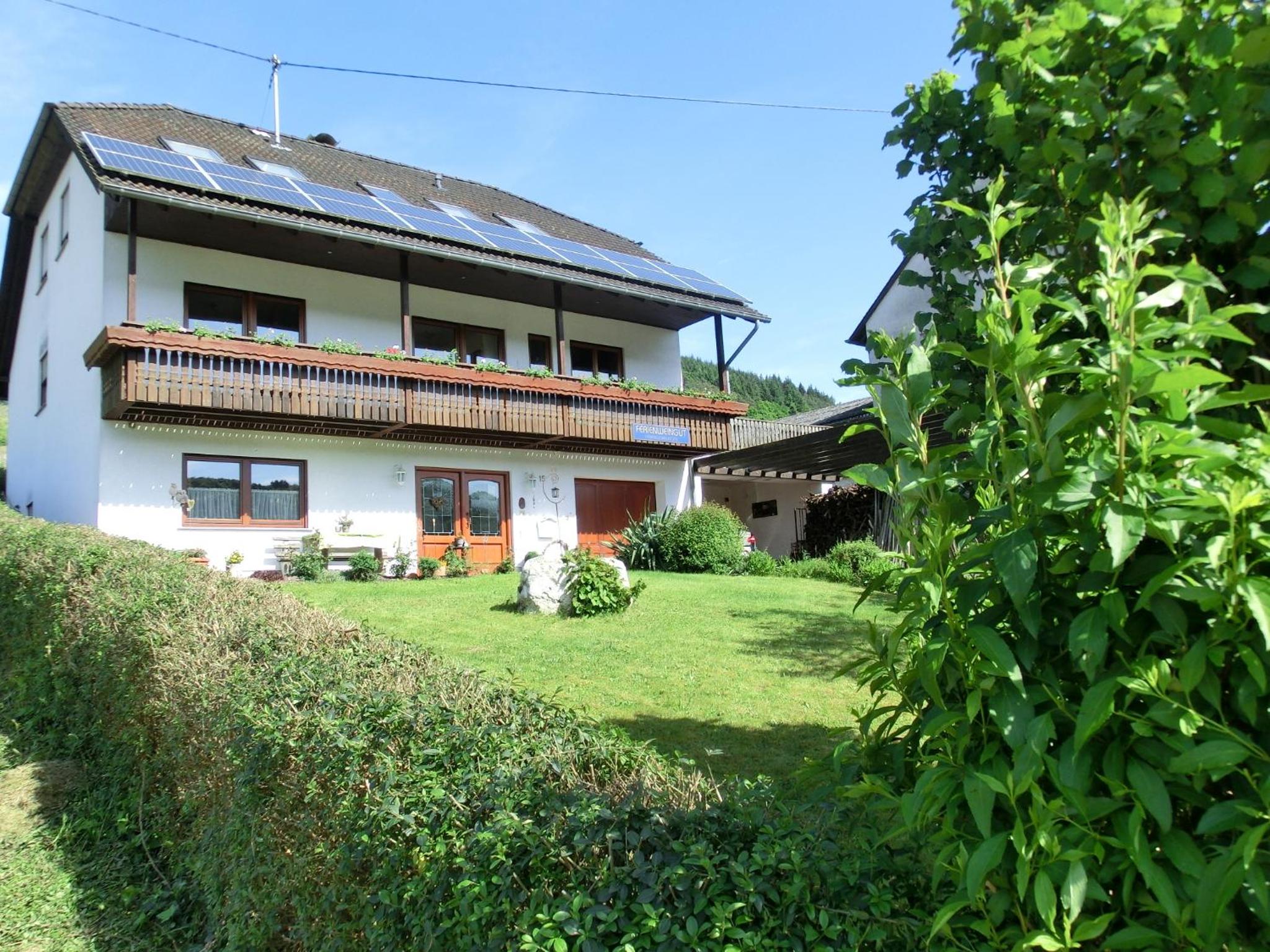 Hotel Weingut Hirschen Enkircherweg - Image 1