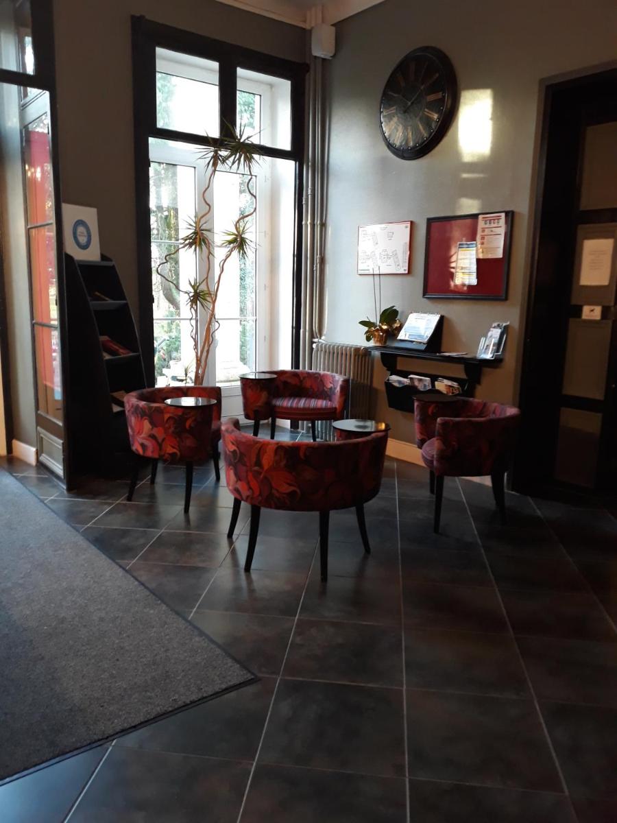 hotel reception