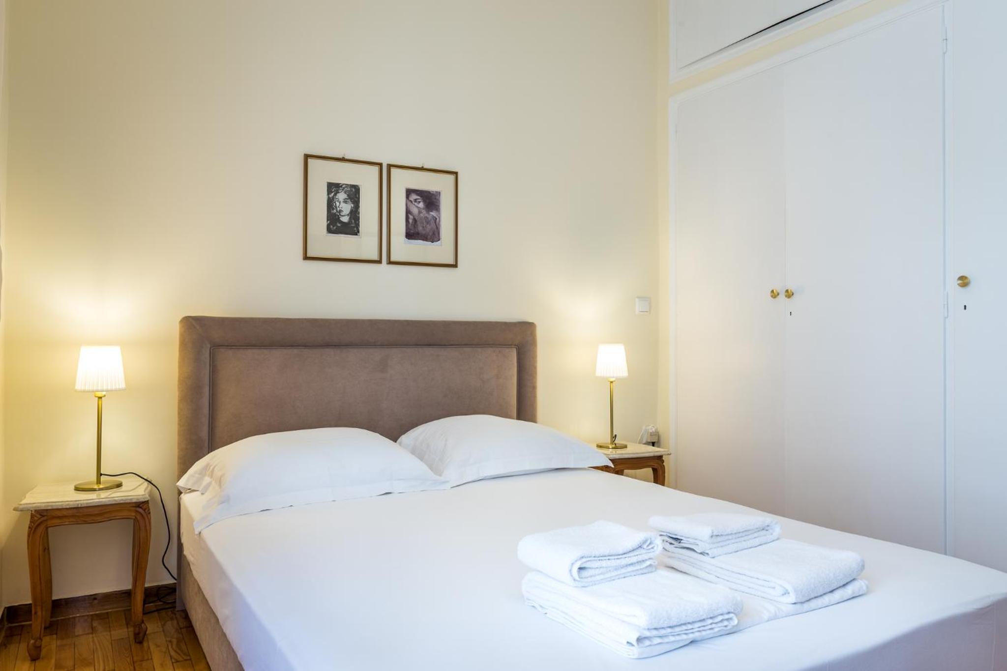 Chic flat in Kolonaki next to American Embassy photo 2