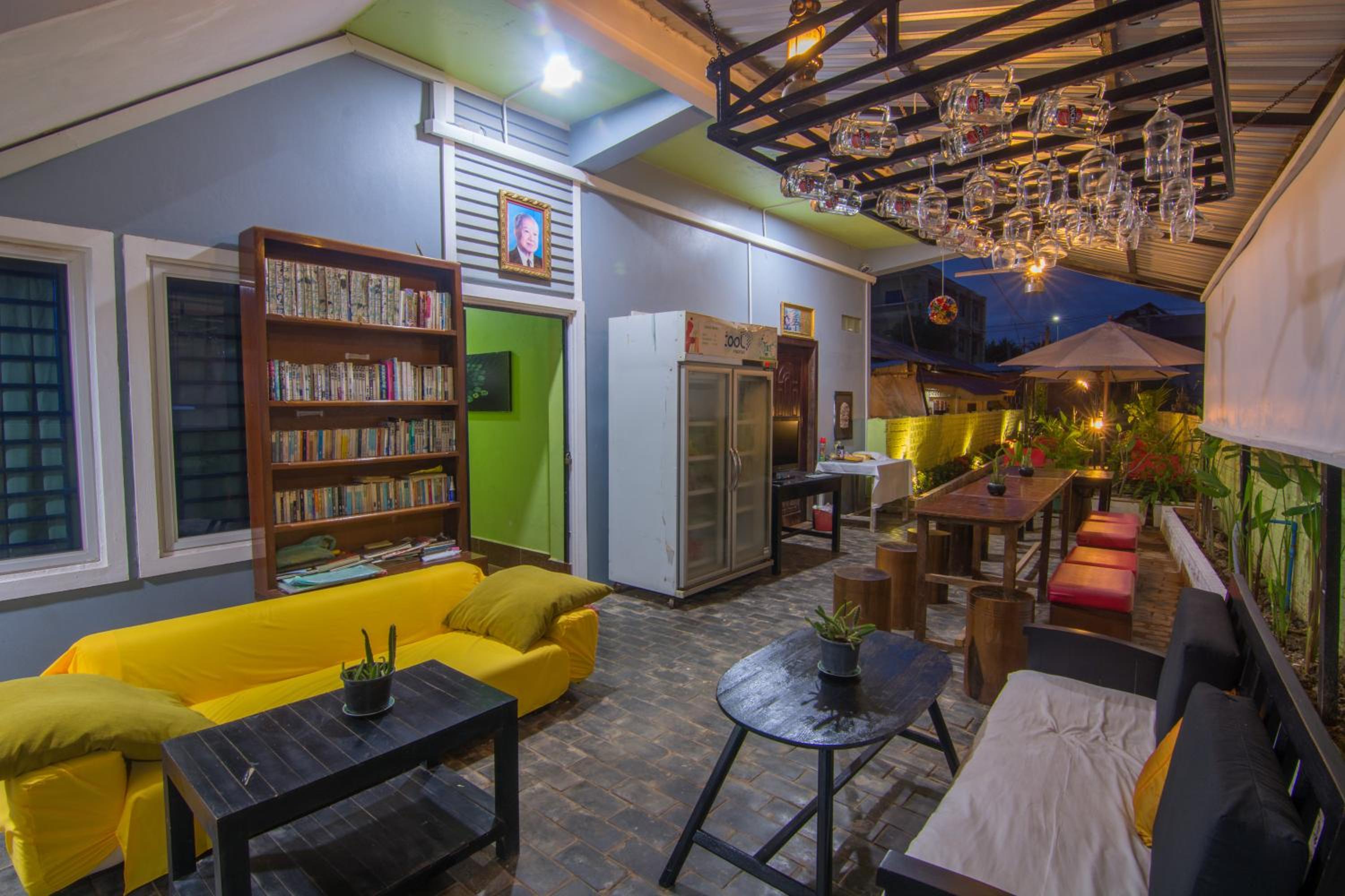 lounge
