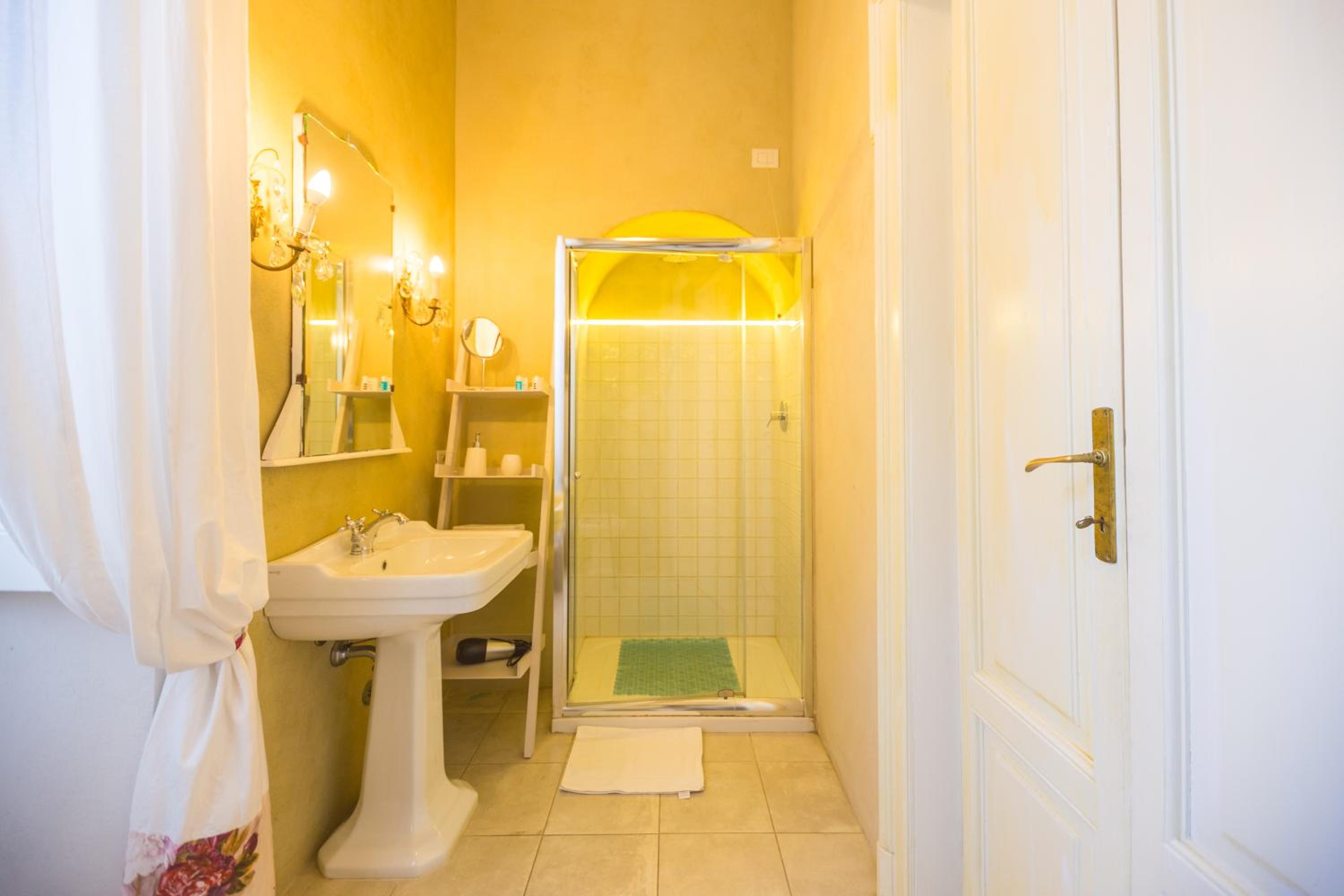 White Lilac Romantic B&B - Adults only