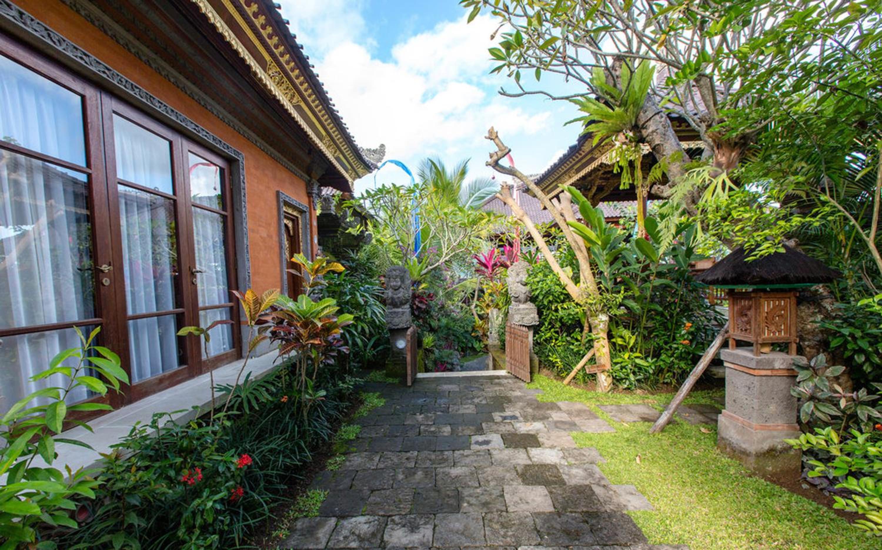 Dwaraka The Royal Villas