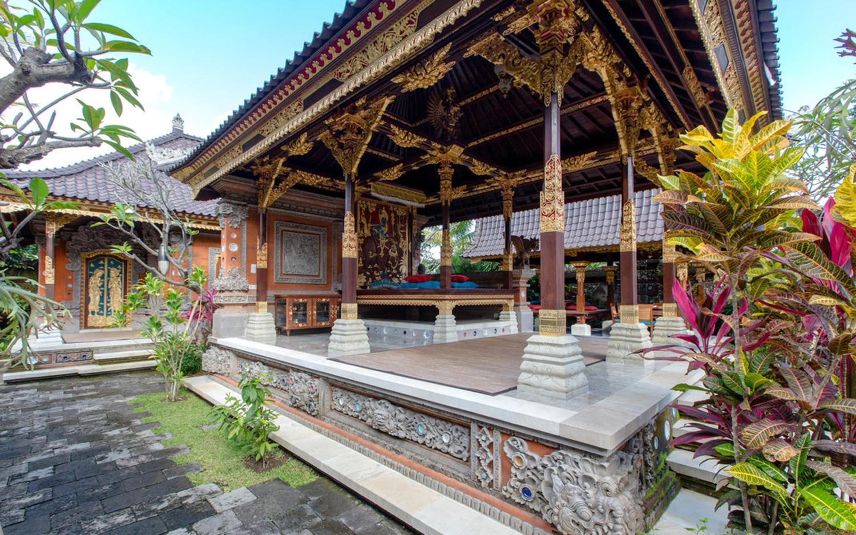 Dwaraka The Royal Villas