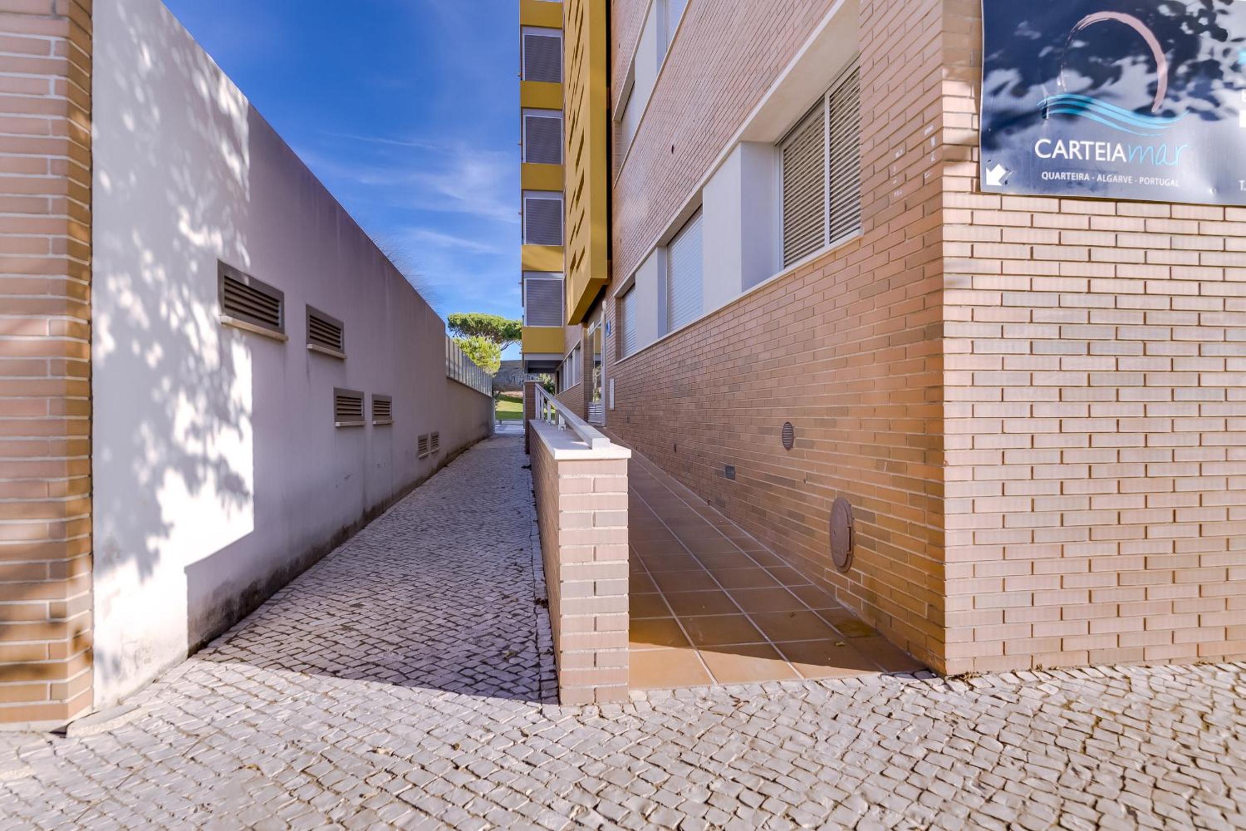 Forte Novo - Modern apartment - Quarteira view 3