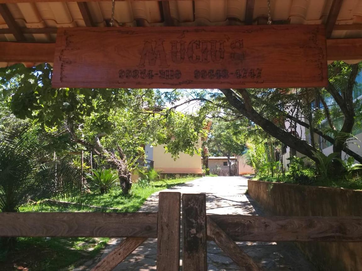 CHALÉS MUCIOS