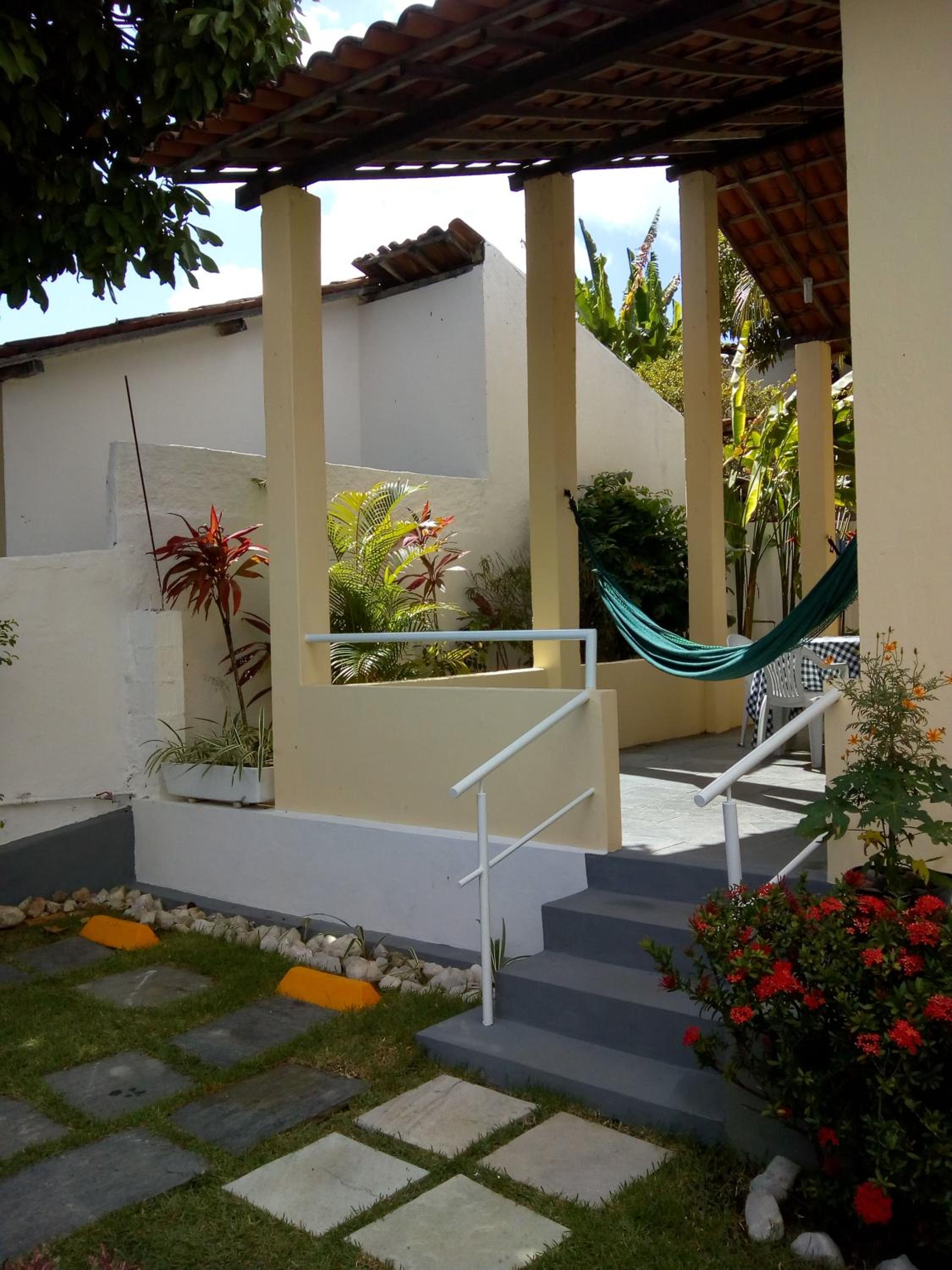 CASA À 3 KM PRAIA TAMBAÚ