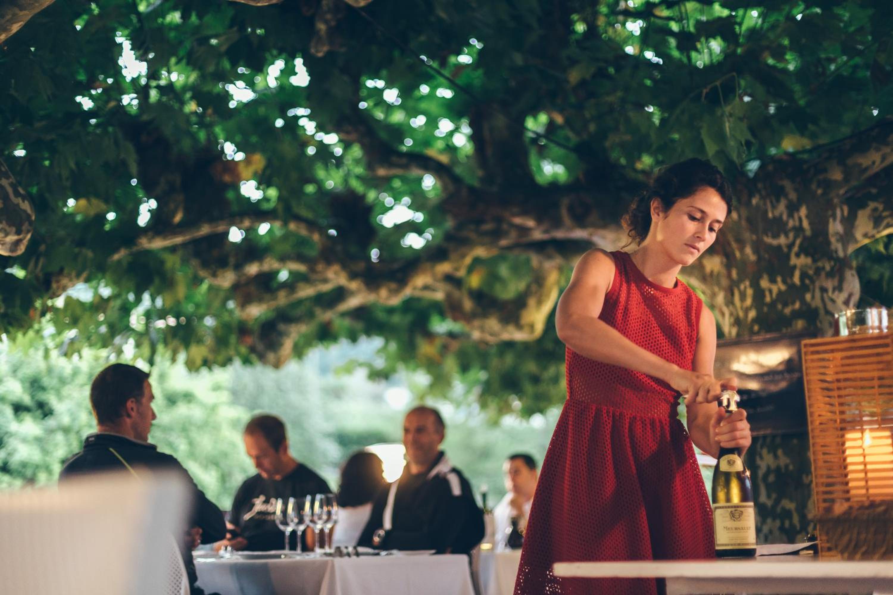 restaurant