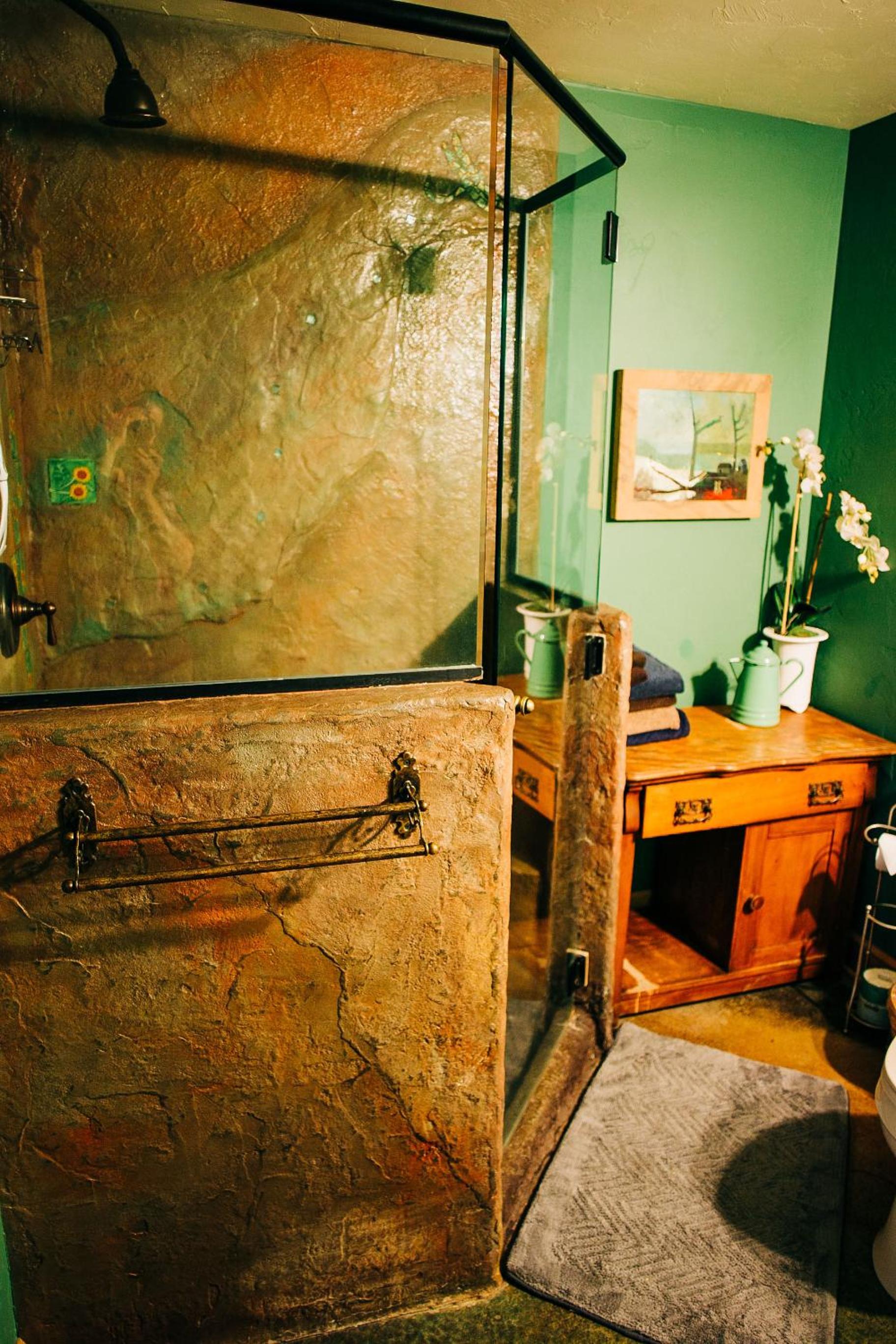 Sandpoint Vacations - Talus Rock Retreat - Property Image 5