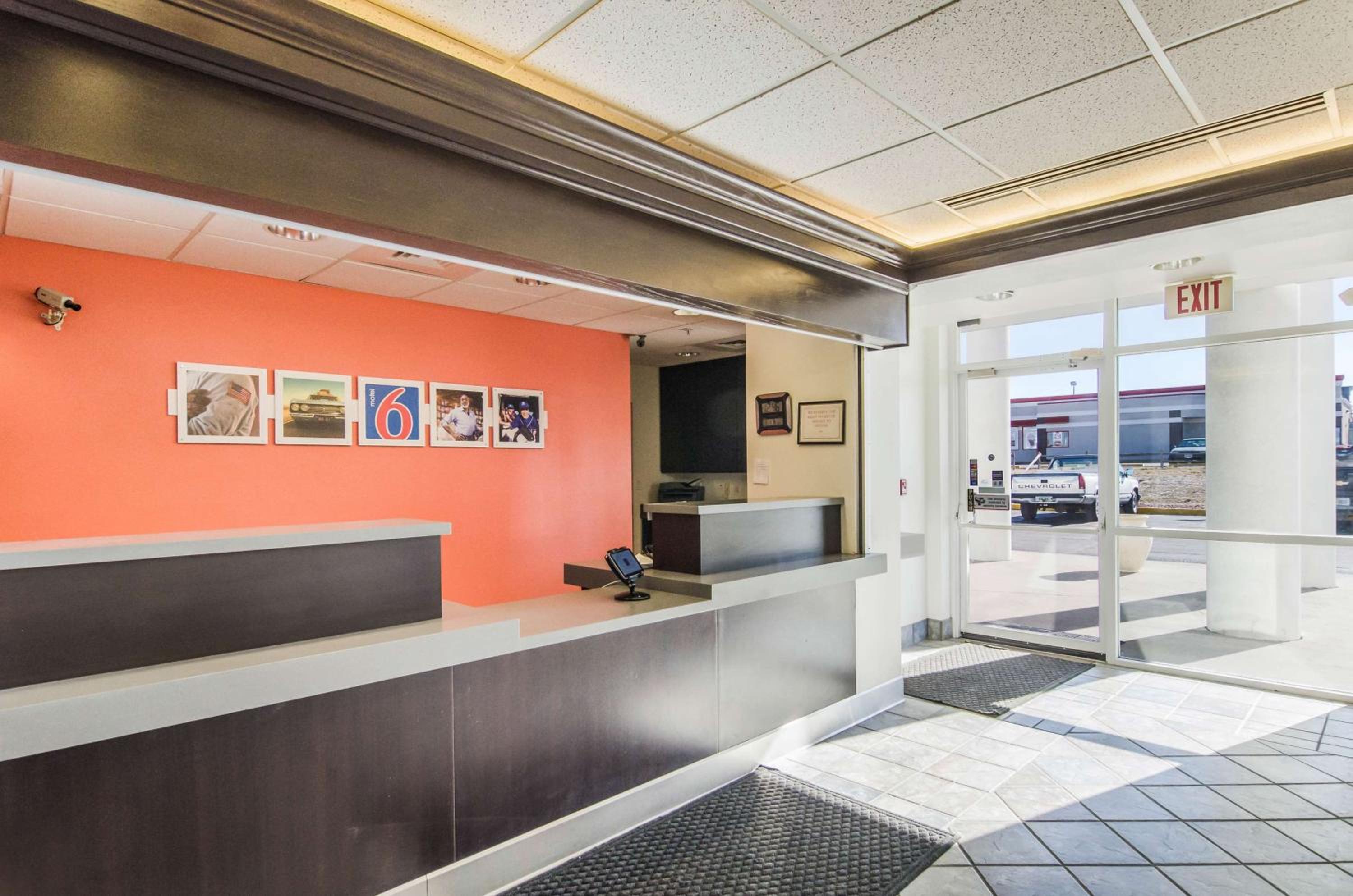 Motel 6-Wheatland, WY