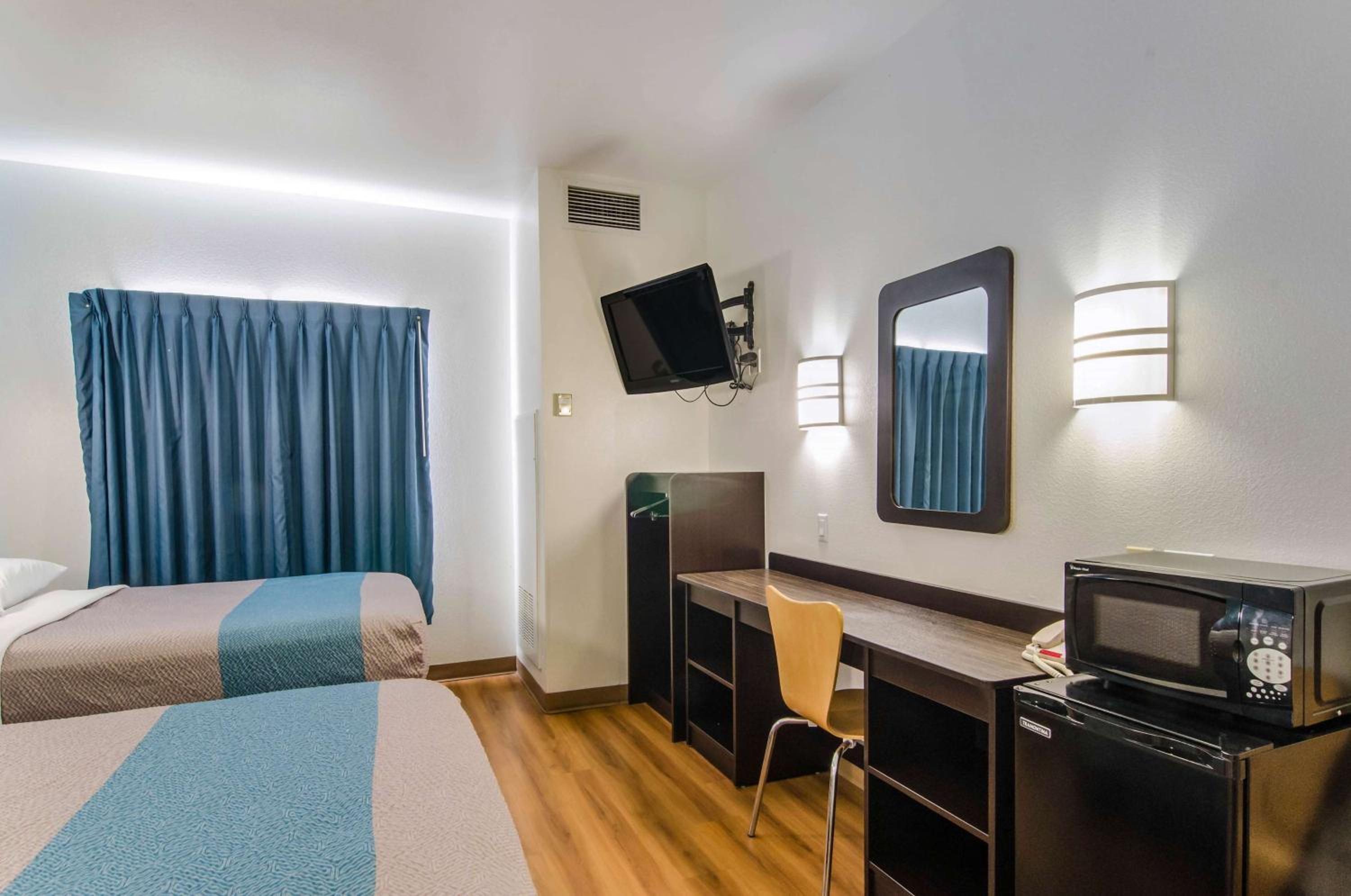 Motel 6-Wheatland, WY