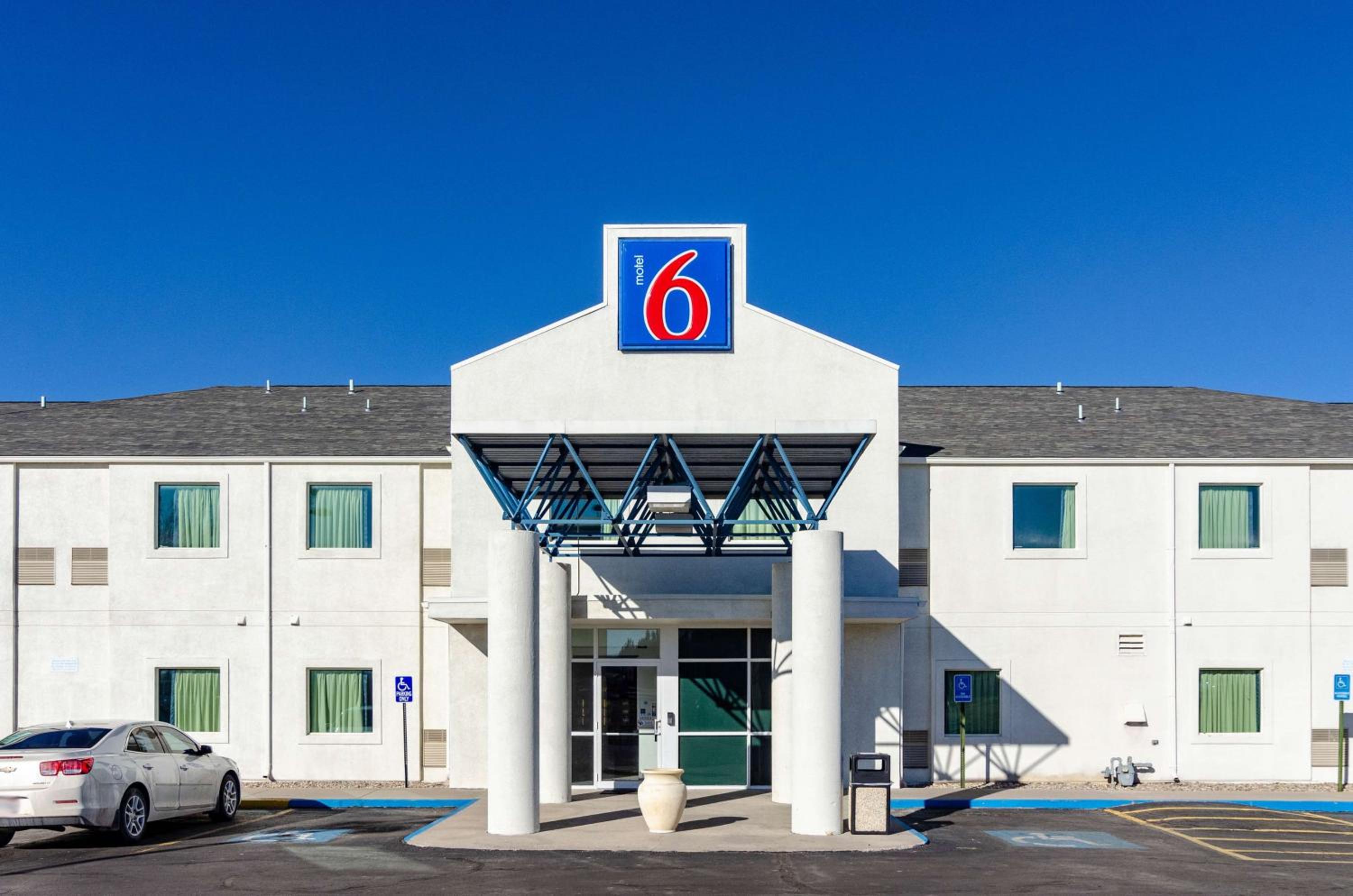 Motel 6-Wheatland, WY