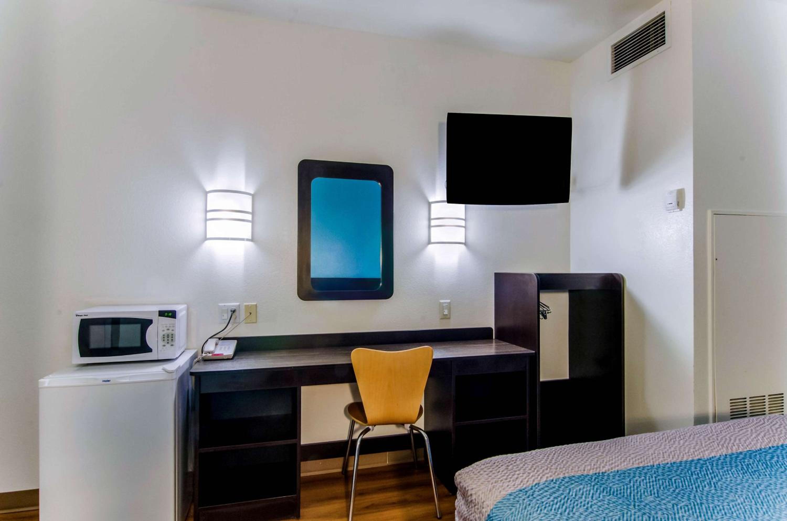 Motel 6-Wheatland, WY