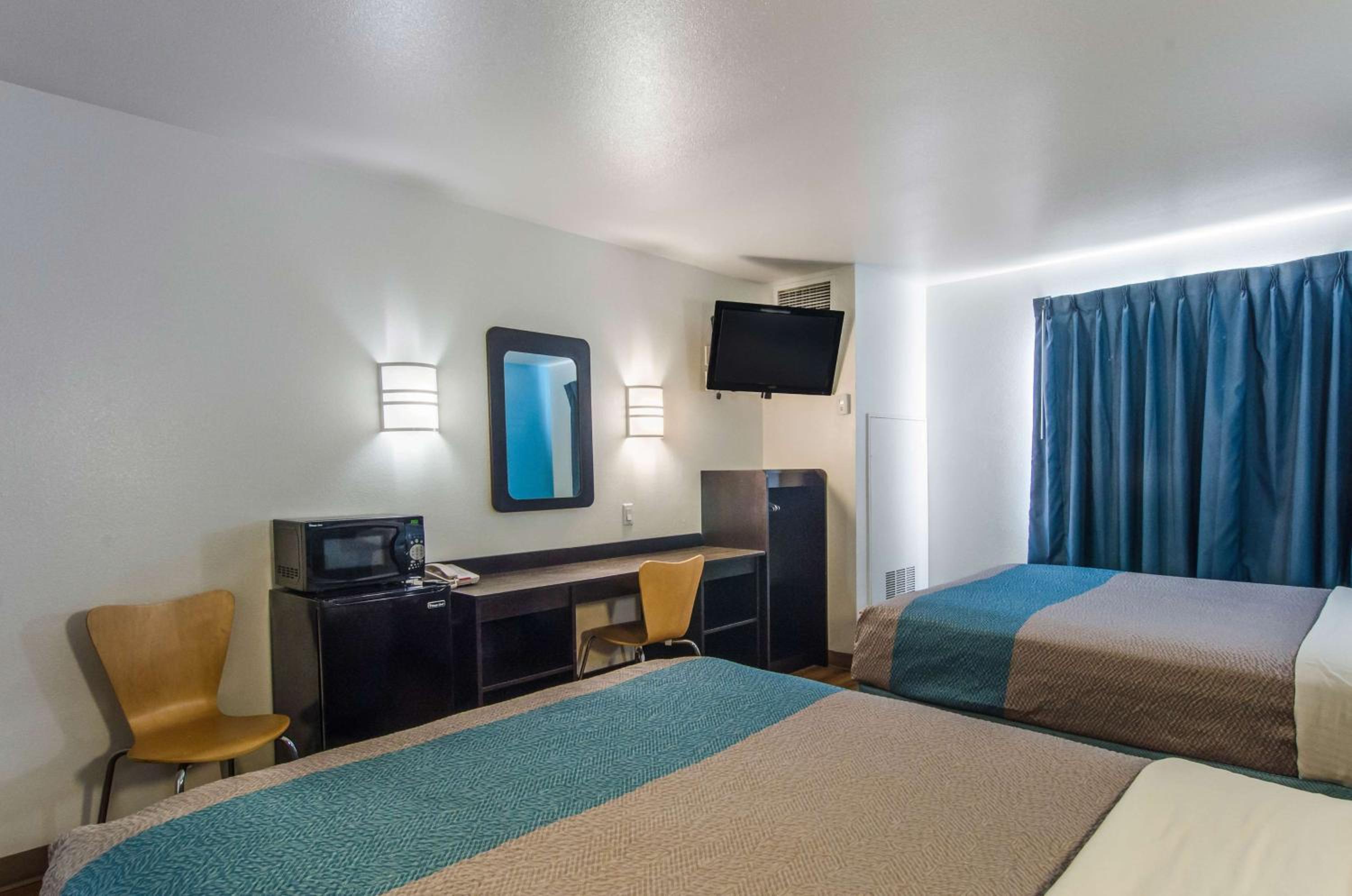 Motel 6-Wheatland, WY