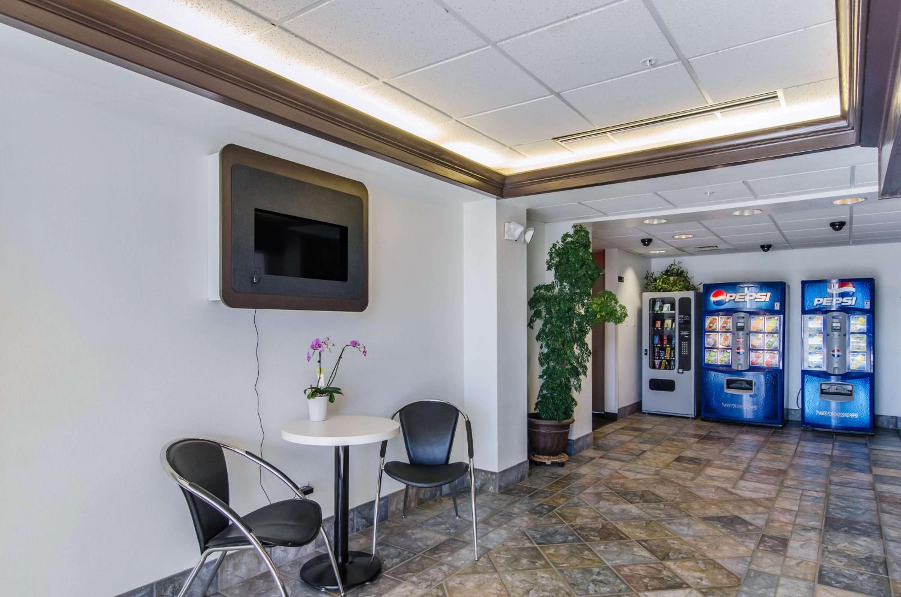 Motel 6-Wheatland, WY