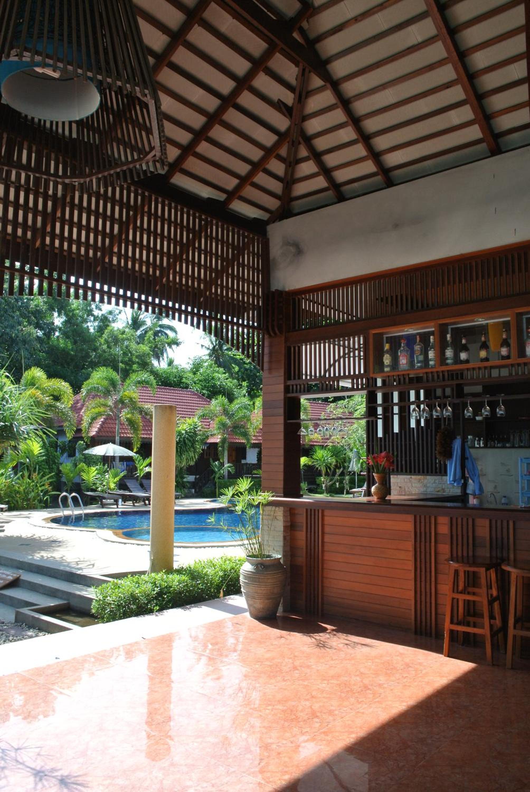 Mac's Bay Resort