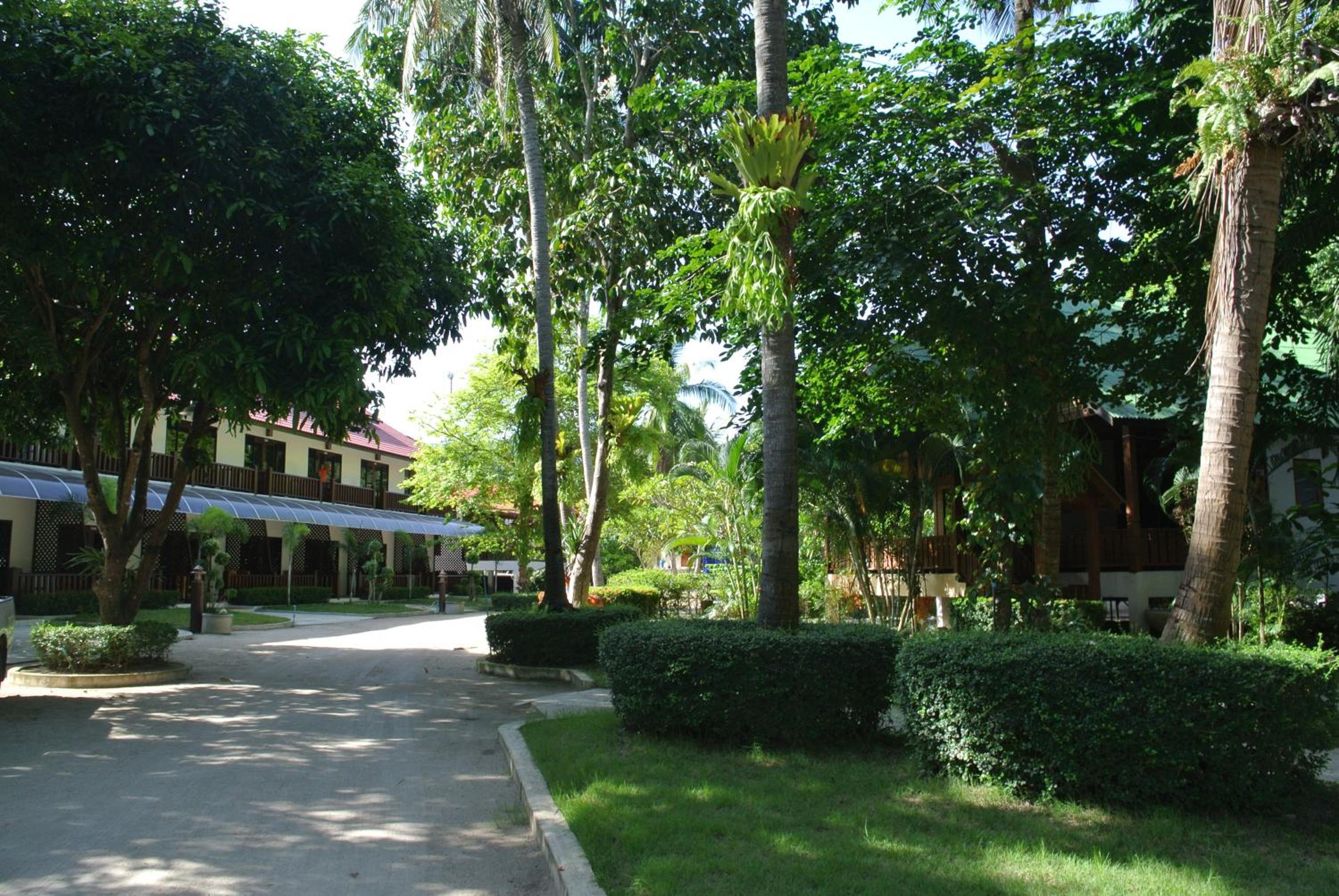 Mac's Bay Resort