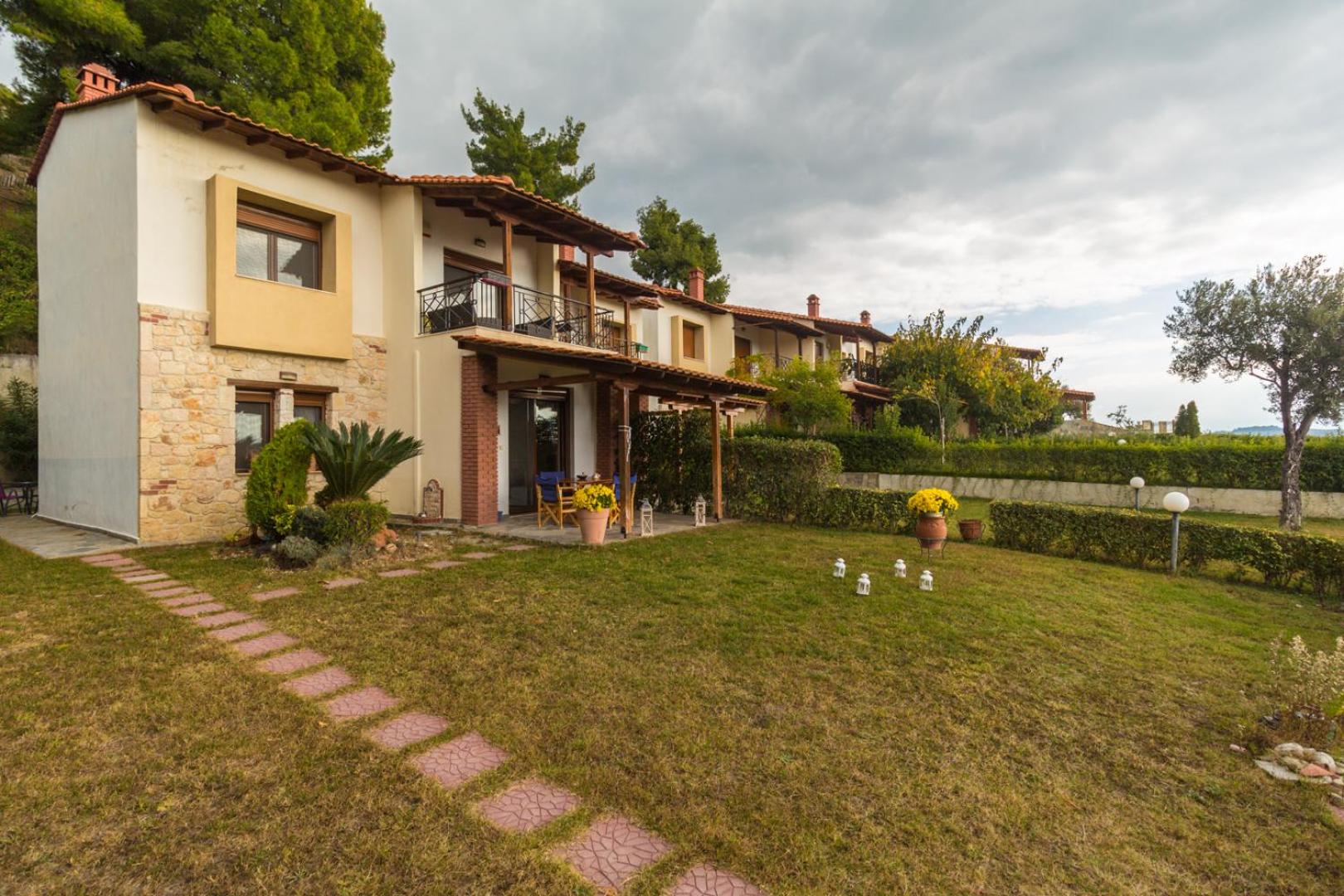 Luxury 2-floor villa view 5