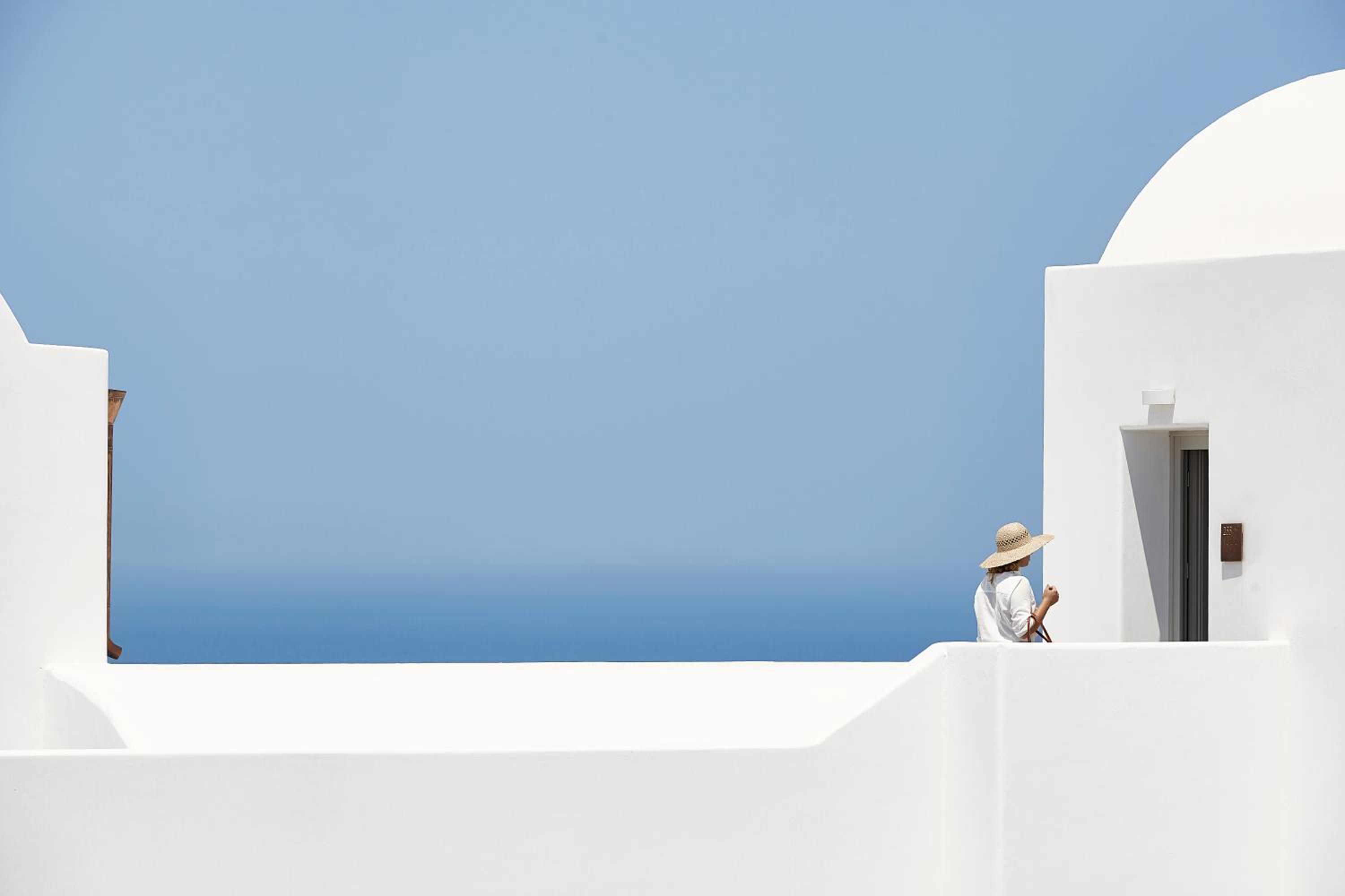 Santo Pure Oia Suites & Villas 11