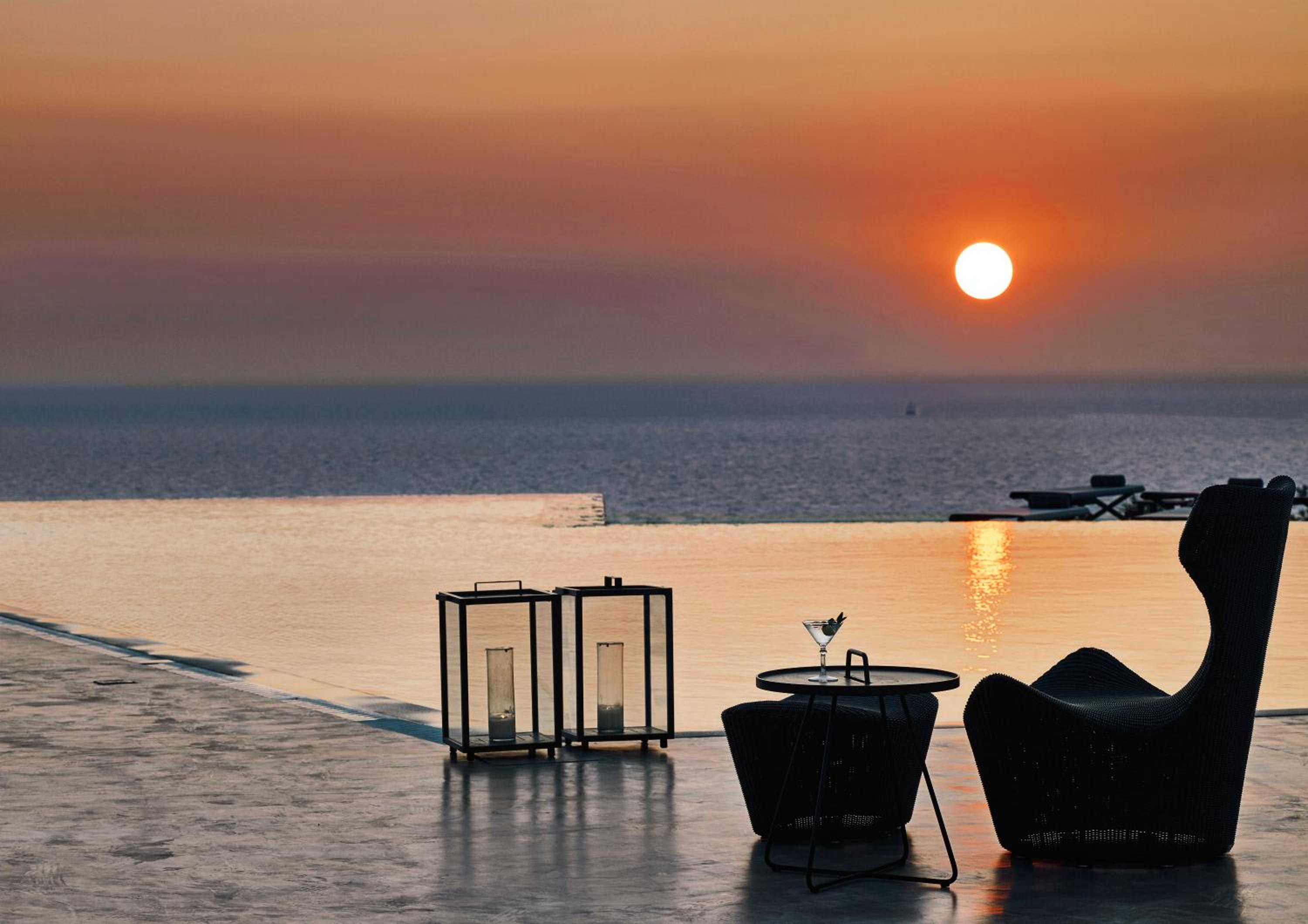 Santo Pure Oia Suites & Villas 48