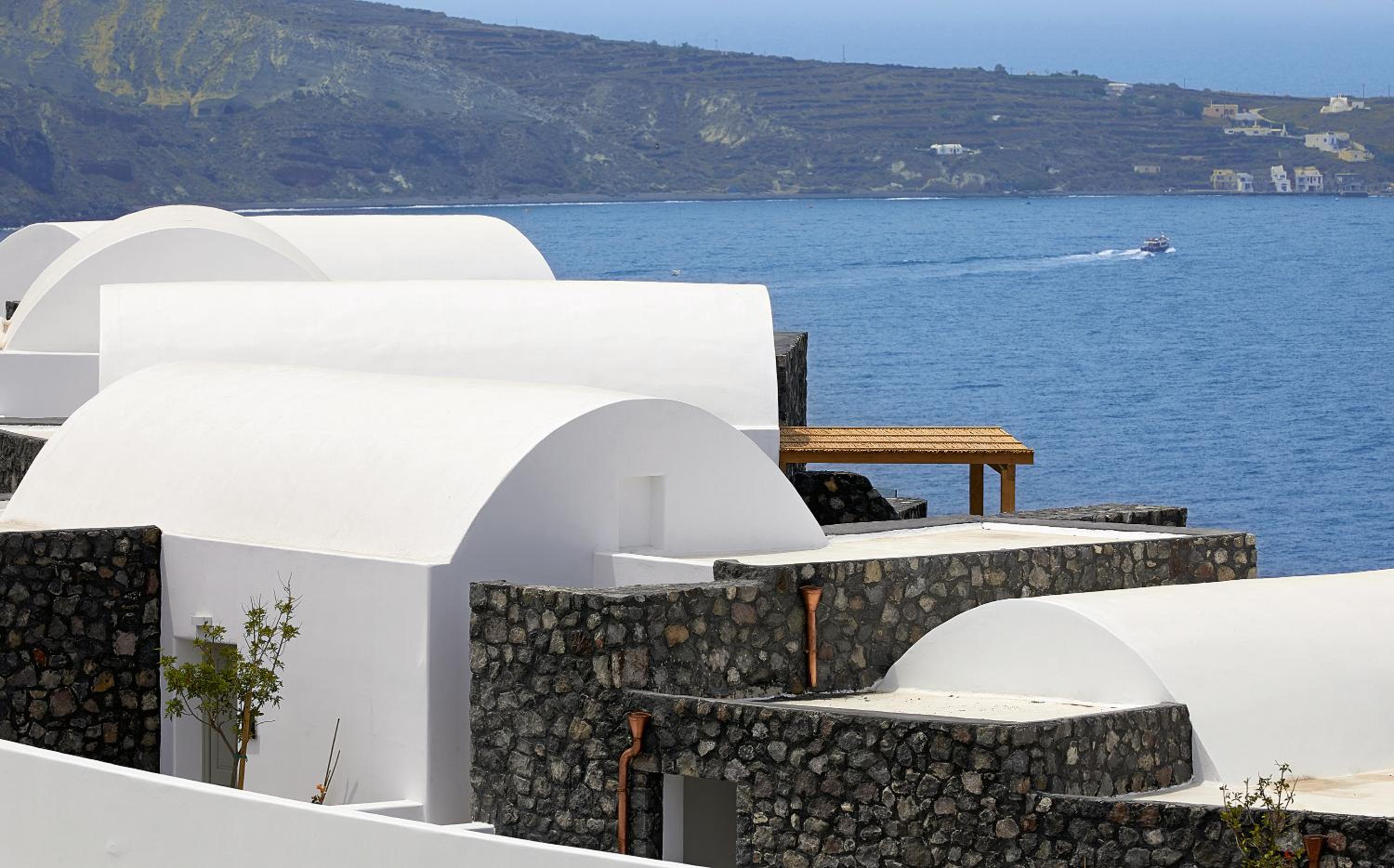Santo Pure Oia Suites & Villas 15