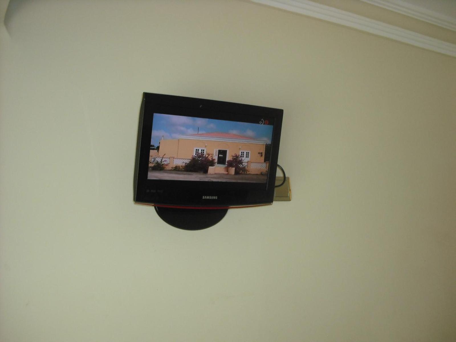 Photo 8
