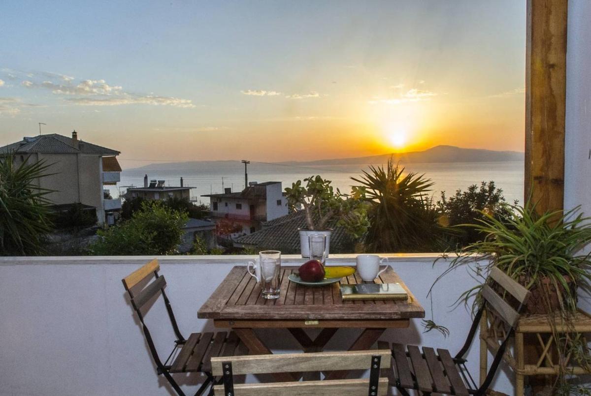 Seaside Heaven - Sunset views close to the beach view 2