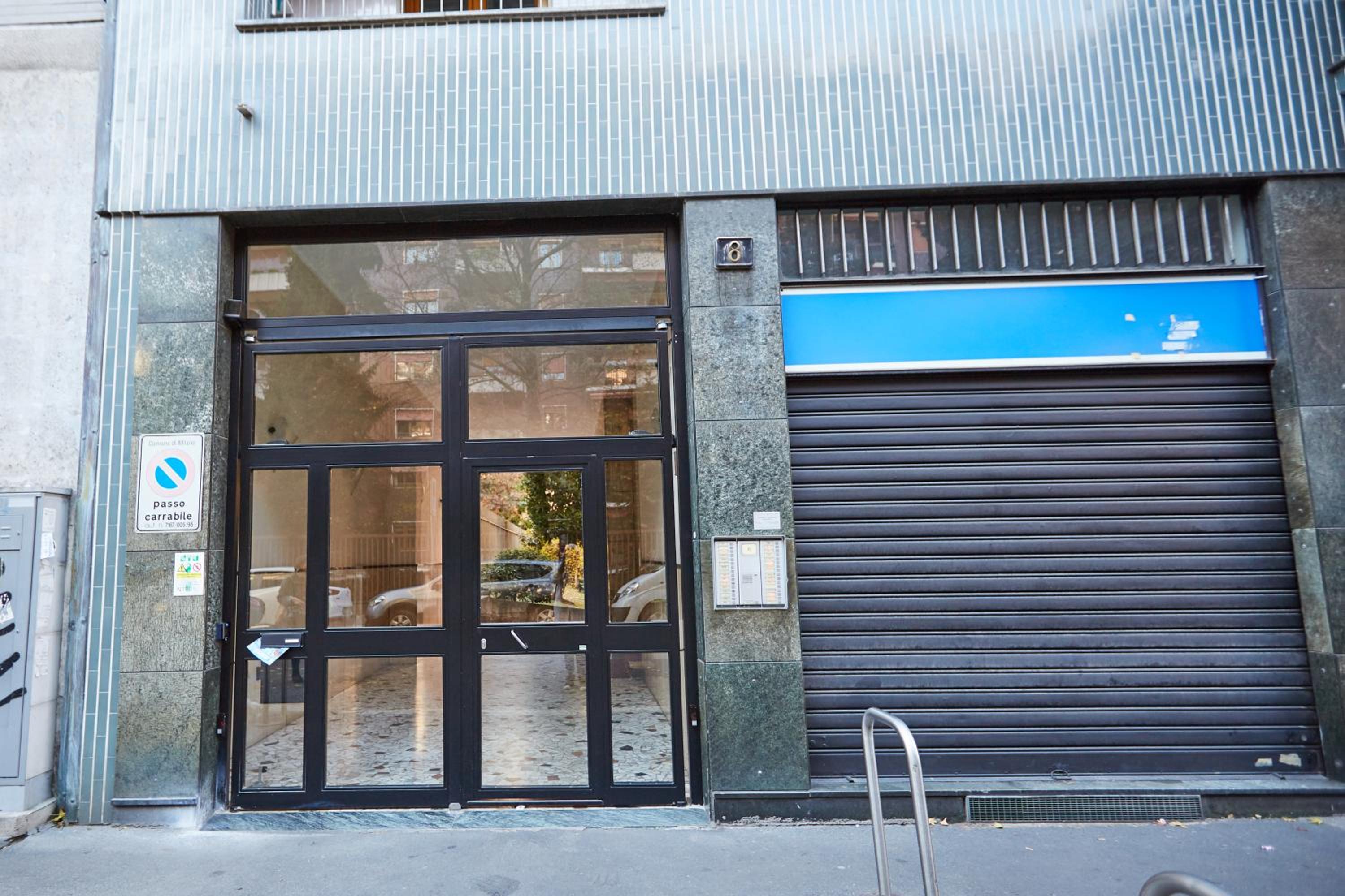 GuestHost - Studio con Balcone per 2 persone