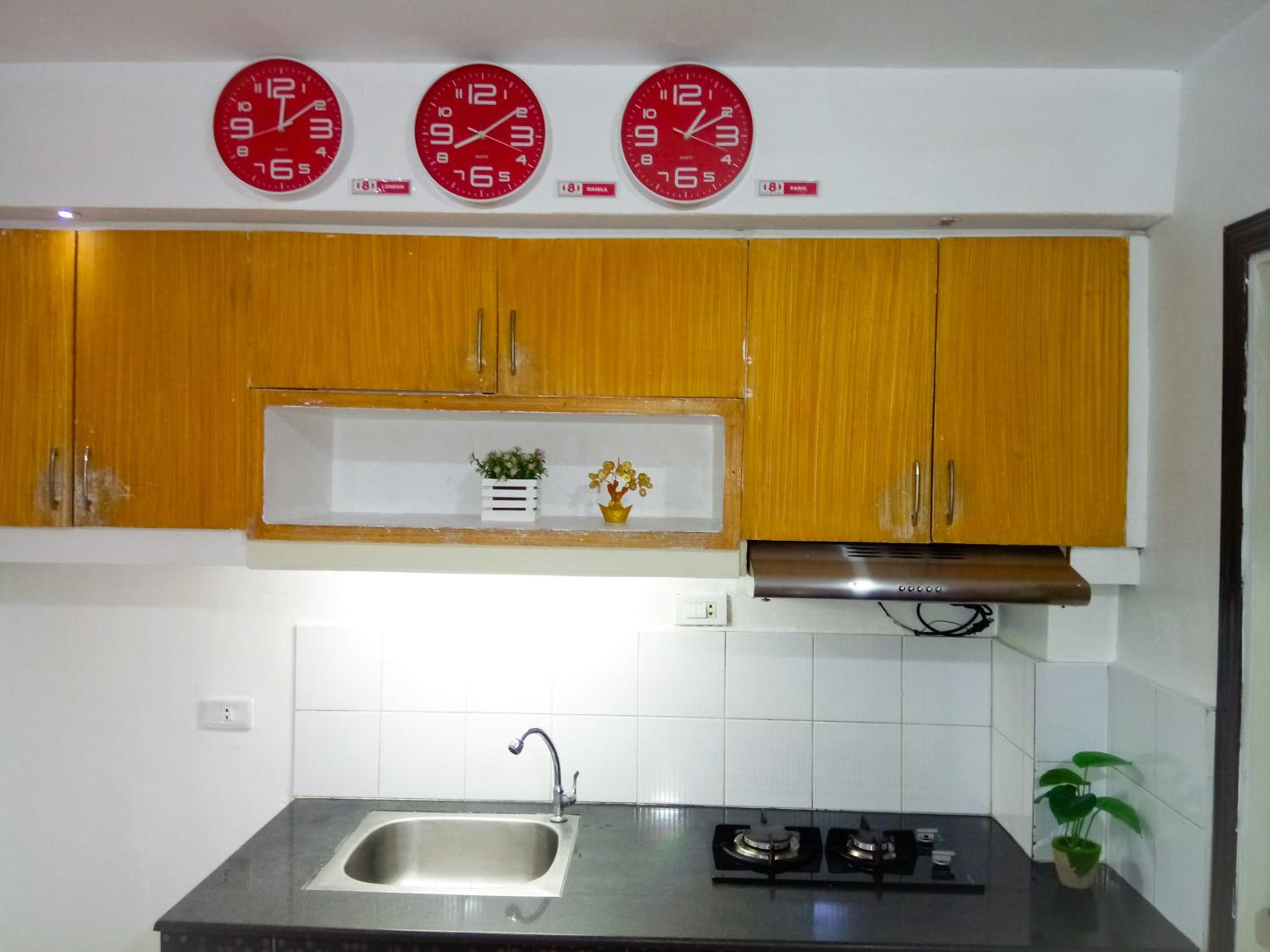 8Hostel