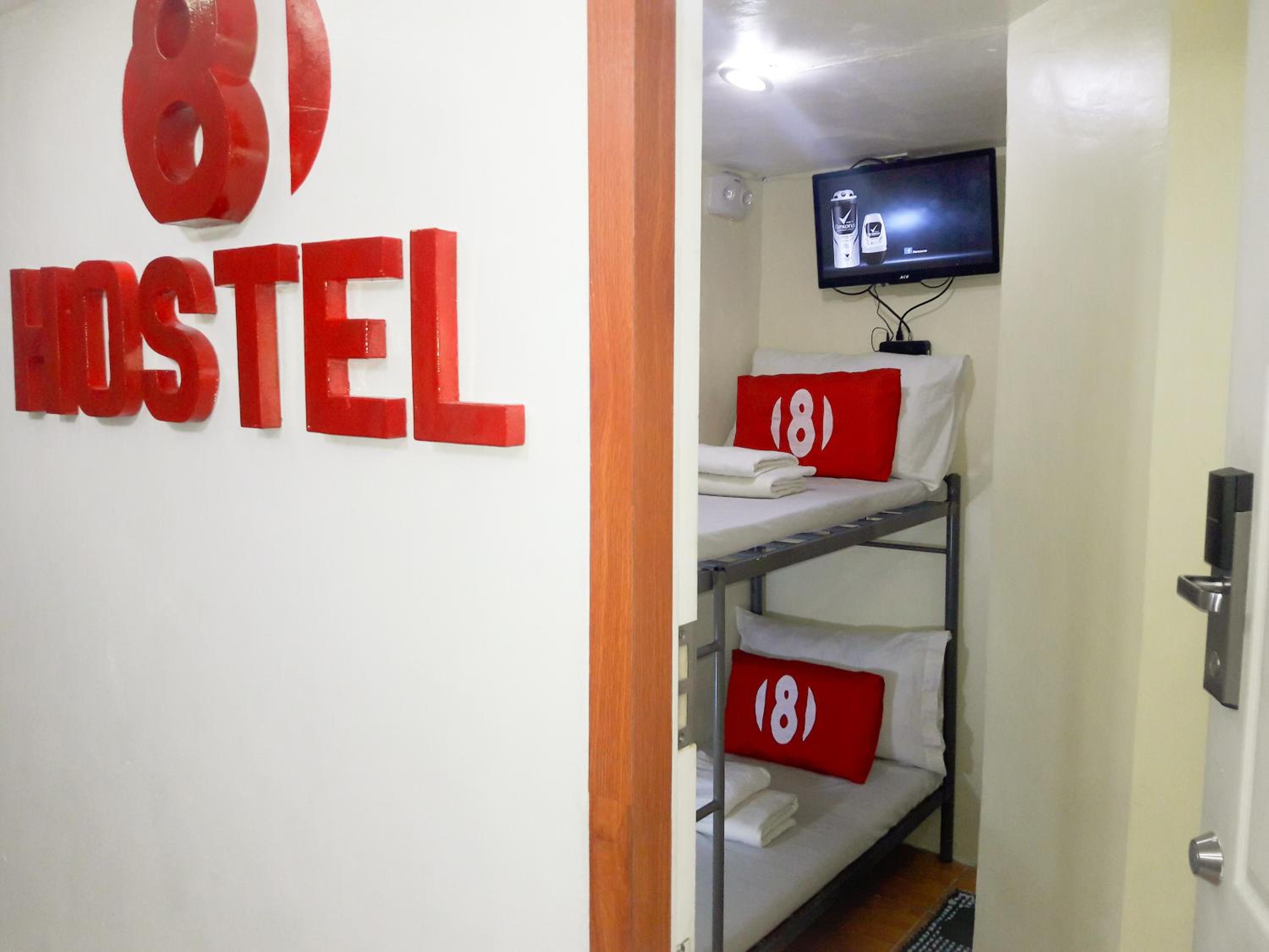 8Hostel