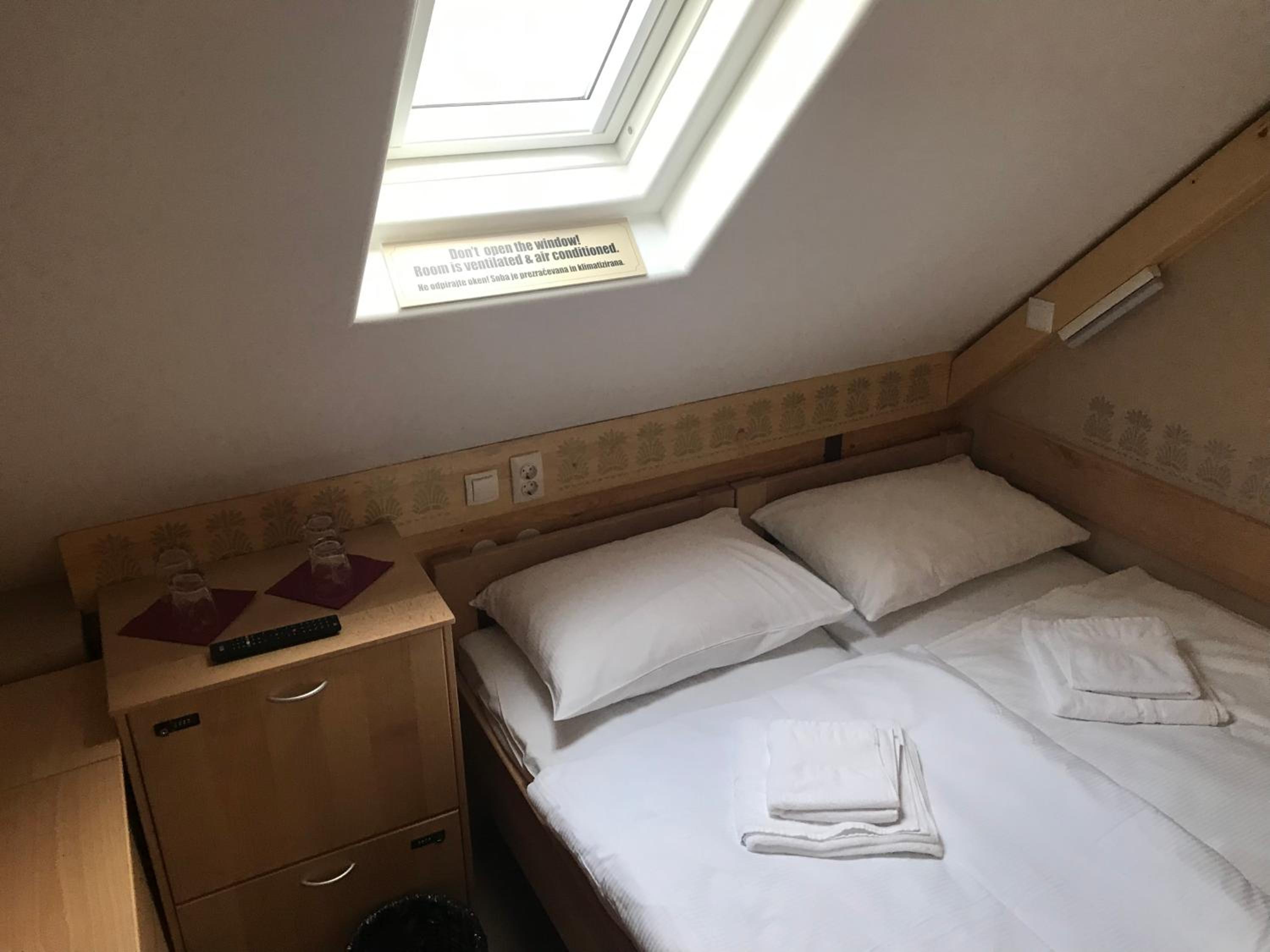Photo 47 sur 53 de GLUTEN FREE Bed & Breakfast Dežela Okusov