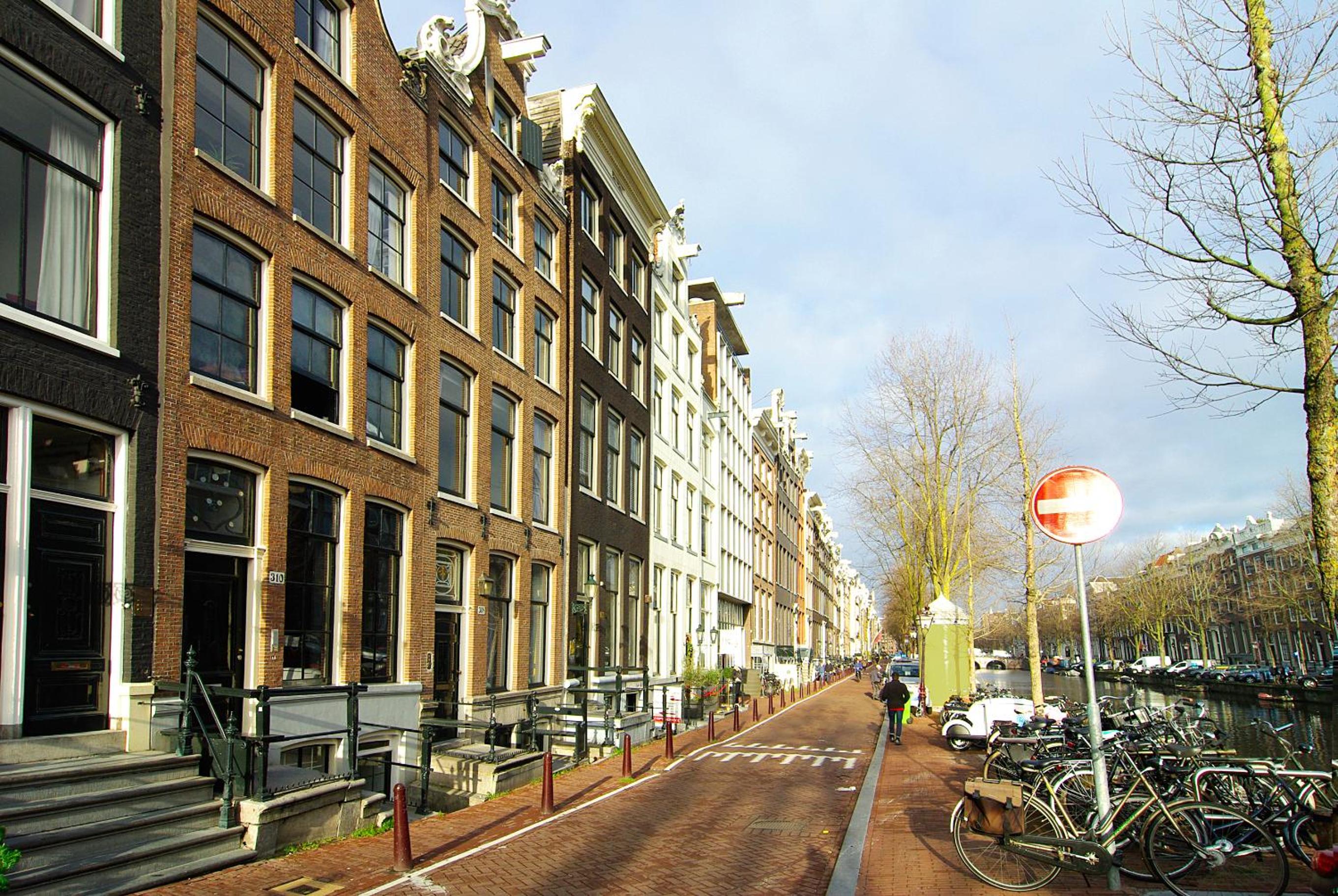 NEW! 2024 - The Canal Bridge Suites