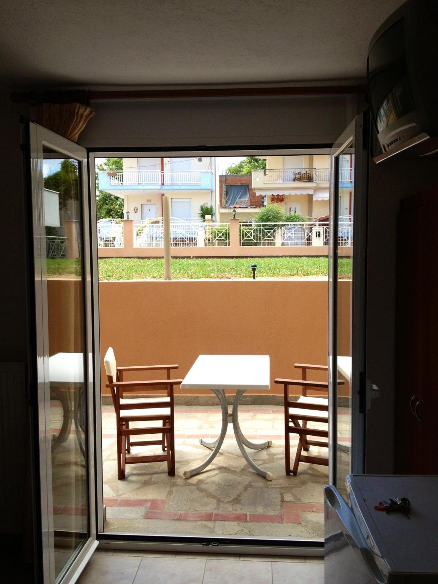 Photo 12
